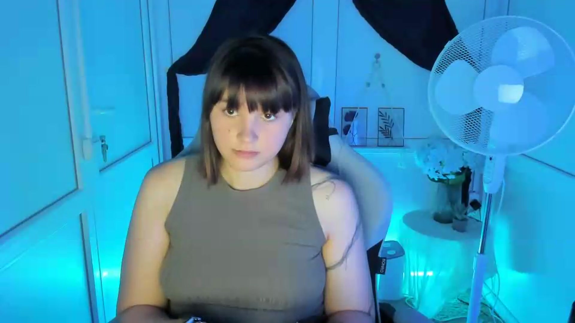 Gallery image thumbnail from Angel_Aura_'s myfreecams stream on, 09/09/2026, 10:44 image 2 of 20