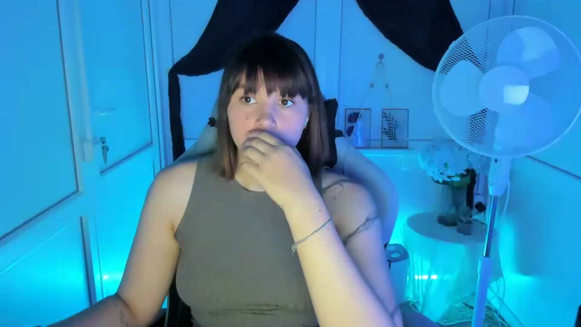 Gallery image thumbnail from Angel_Aura_'s myfreecams stream on, 09/09/2026, 10:44 image 3 of 20