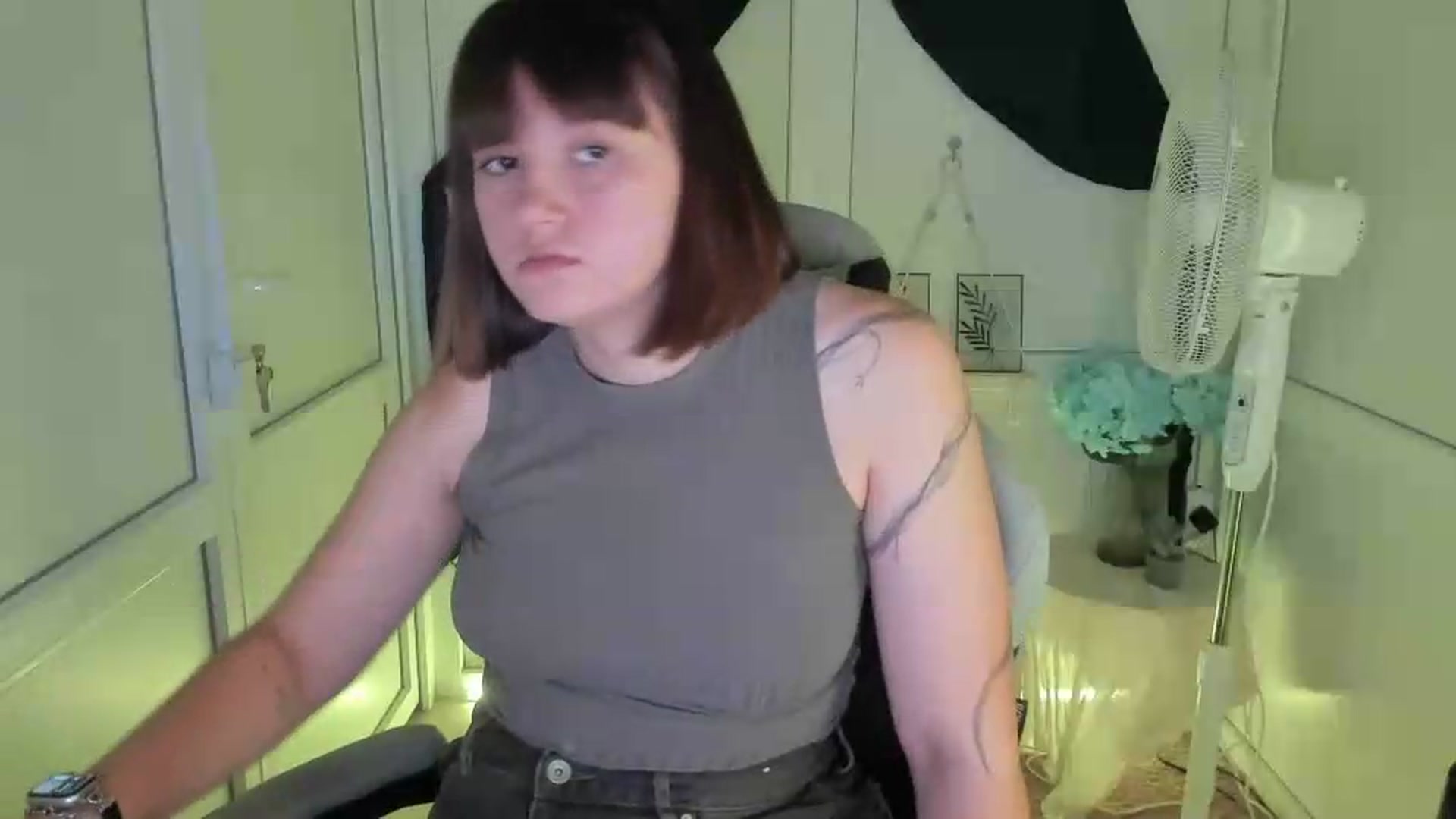 Gallery image thumbnail from Angel_Aura_'s myfreecams stream on, 09/09/2026, 10:44 image 11 of 20