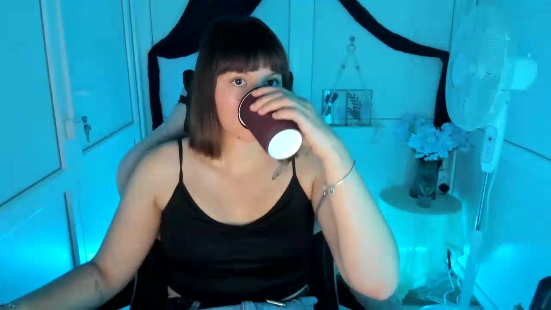 Gallery image thumbnail from Angel_Aura_'s myfreecams stream on, 09/13/2026, 09:59 image 17 of 20