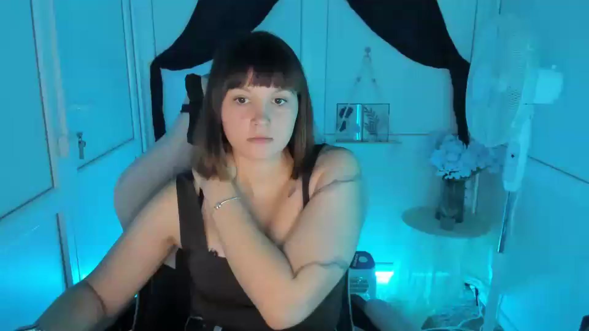 Gallery image thumbnail from Angel_Aura_'s myfreecams stream on, 09/14/2026, 11:38 image 12 of 20