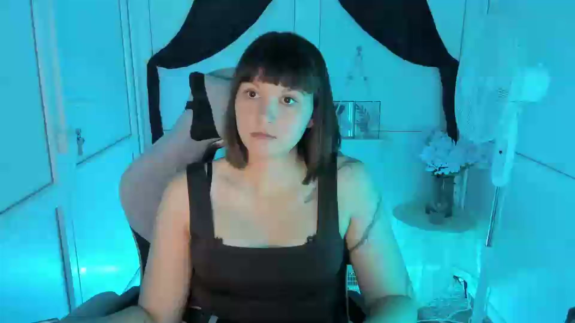 Gallery image thumbnail from Angel_Aura_'s myfreecams stream on, 09/14/2026, 11:38 image 16 of 20