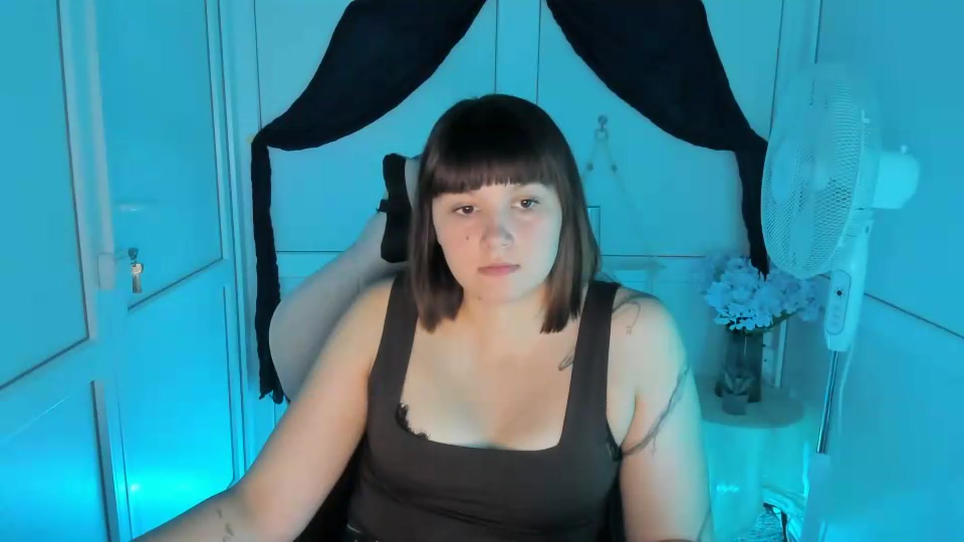 Gallery image thumbnail from Angel_Aura_'s myfreecams stream on, 09/14/2026, 16:03 image 10 of 20