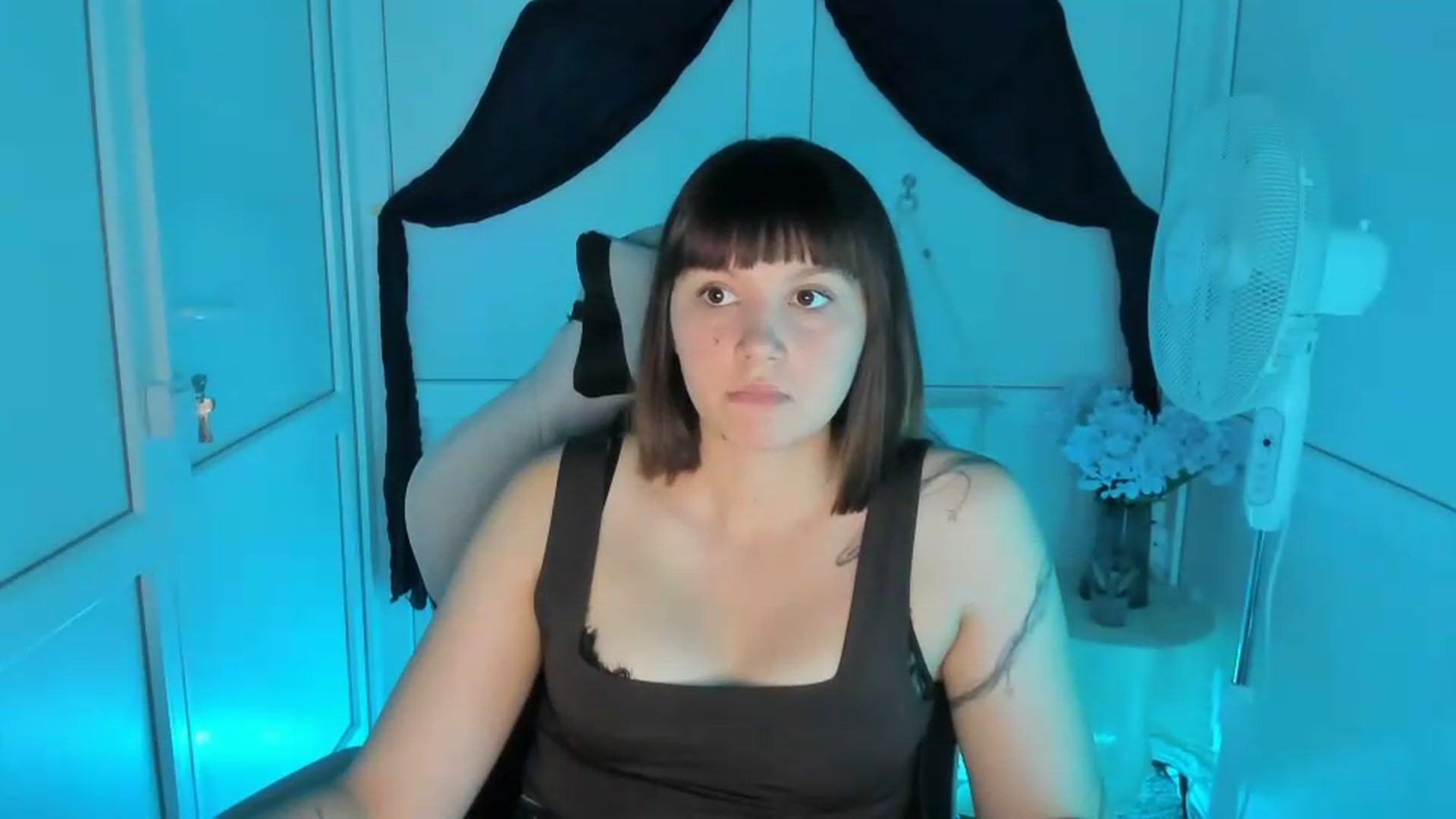 Gallery image thumbnail from Angel_Aura_'s myfreecams stream on, 09/14/2026, 16:03 image 11 of 20