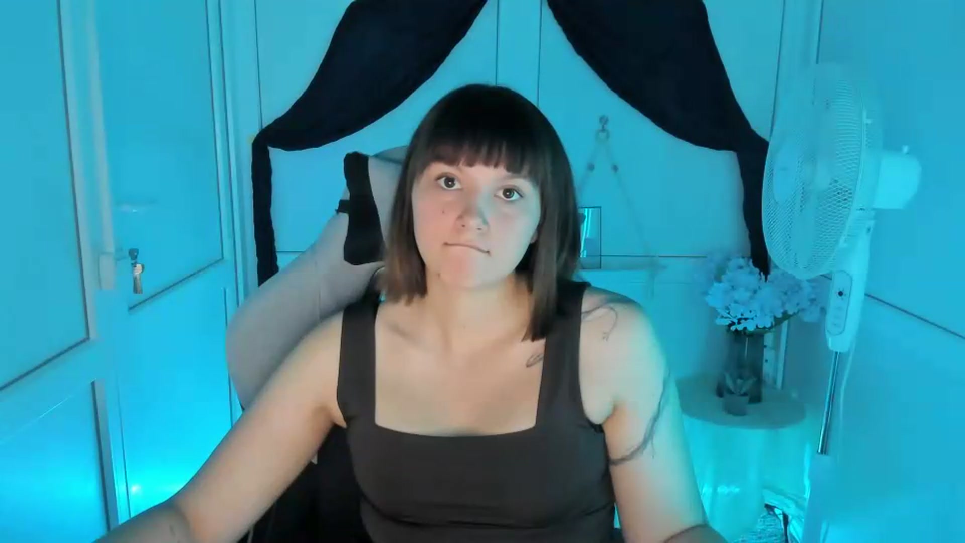 Gallery image thumbnail from Angel_Aura_'s myfreecams stream on, 09/14/2026, 16:03 image 20 of 20