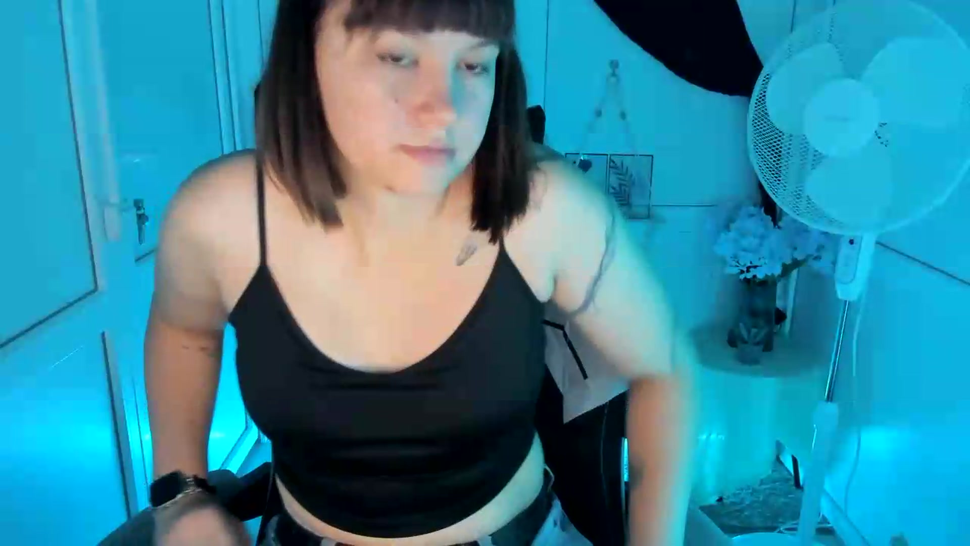 Gallery image thumbnail from Angel_Aura_'s myfreecams stream on, 09/15/2026, 08:11 image 12 of 20