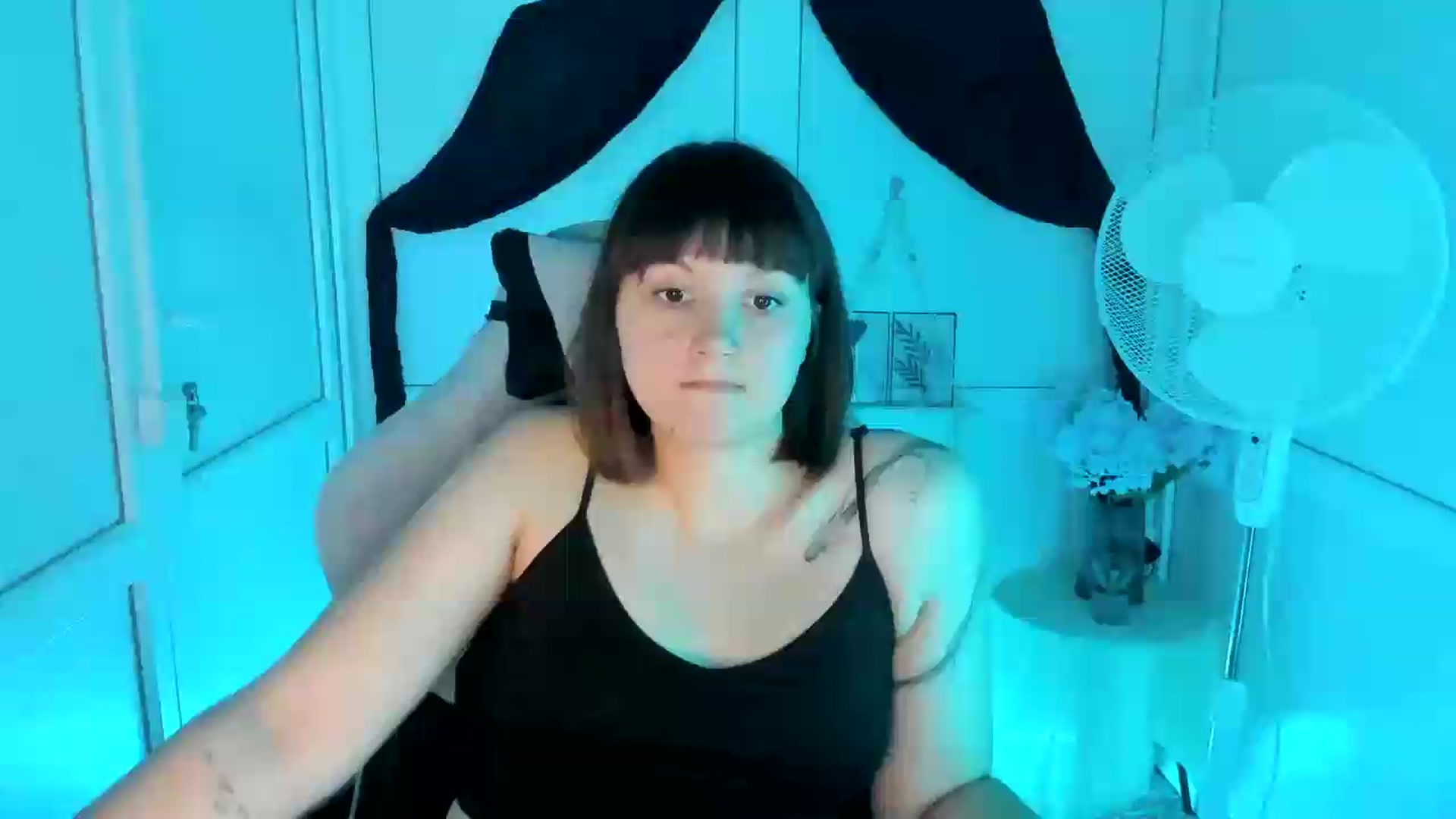 Gallery image thumbnail from Angel_Aura_'s myfreecams stream on, 09/15/2026, 12:27 image 8 of 20