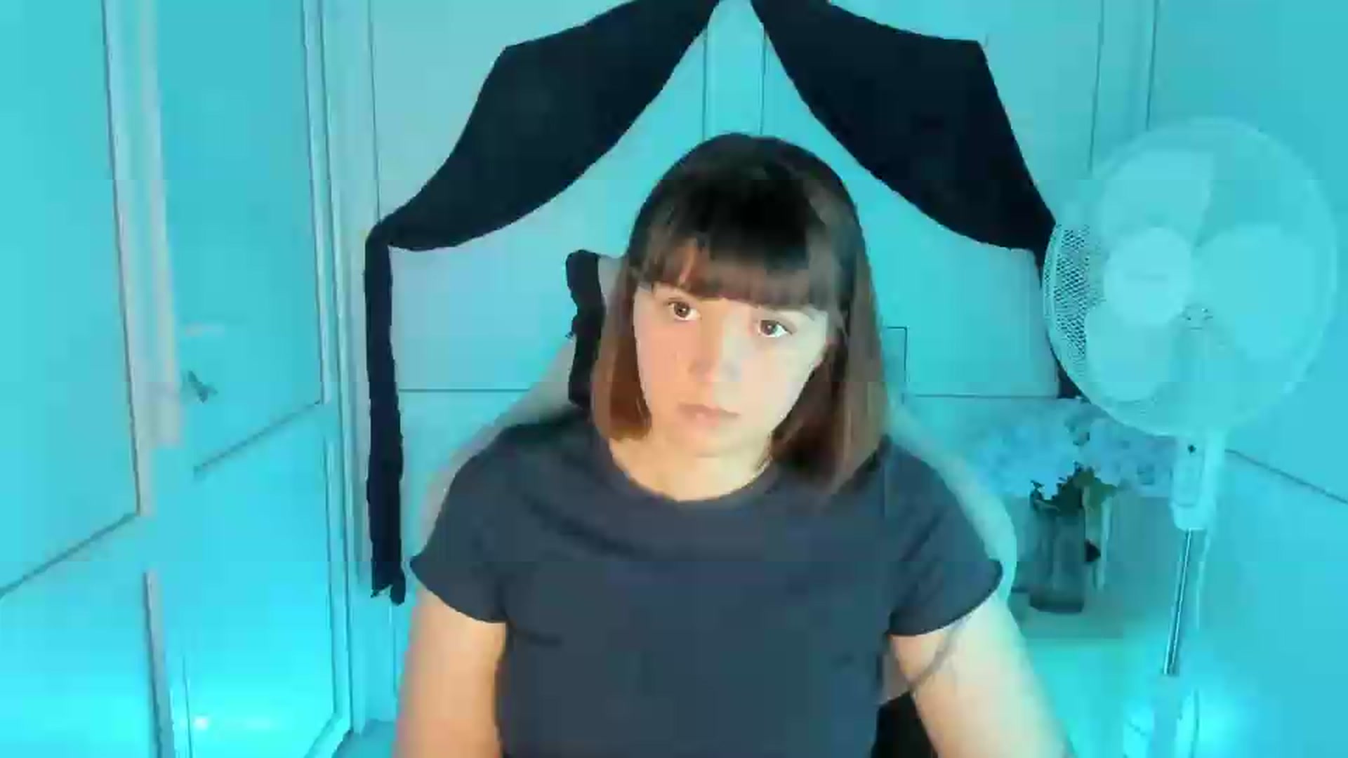 Gallery image thumbnail from Angel_Aura_'s myfreecams stream on, 09/16/2026, 08:16 image 9 of 20