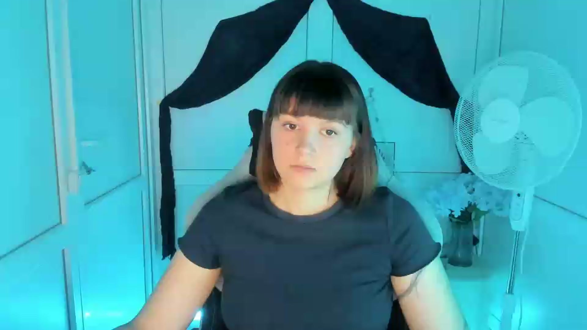Gallery image thumbnail from Angel_Aura_'s myfreecams stream on, 09/16/2026, 08:16 image 12 of 20