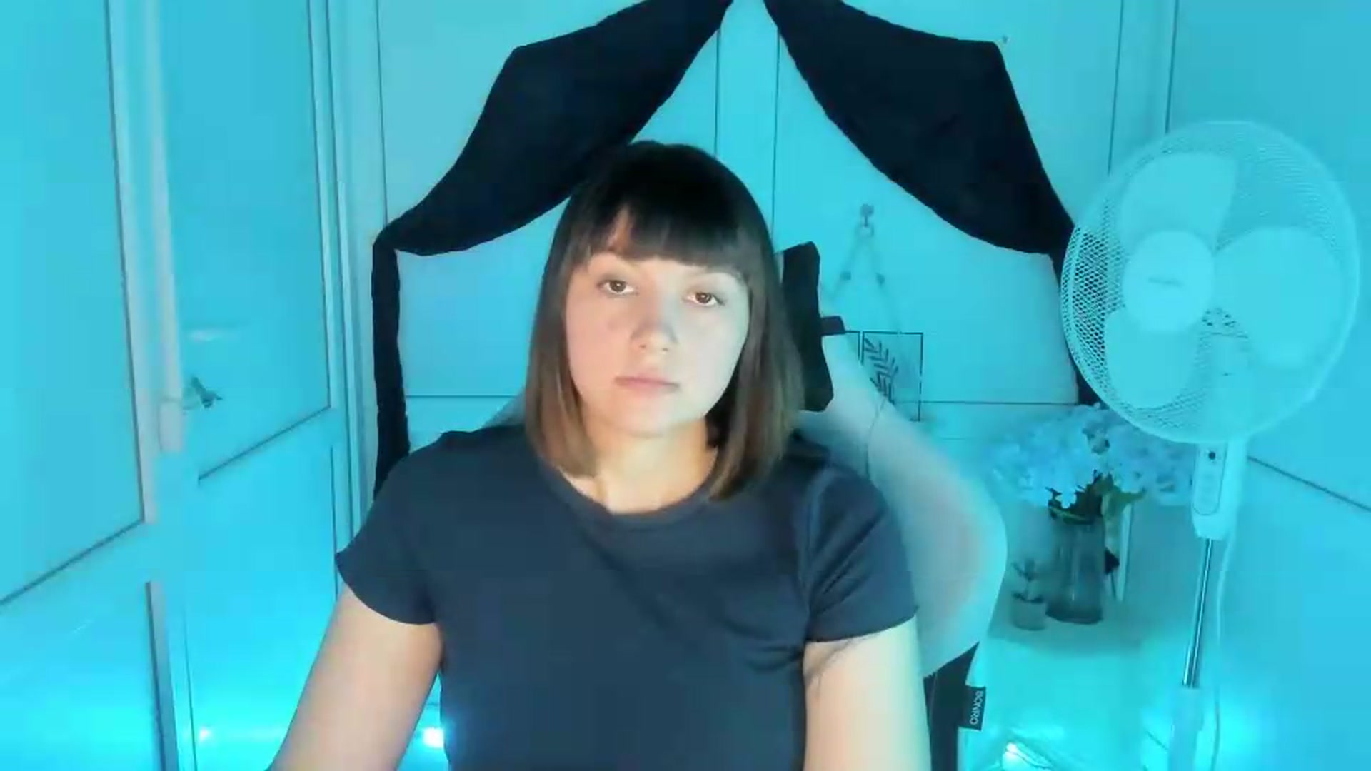Gallery image thumbnail from Angel_Aura_'s myfreecams stream on, 09/16/2026, 08:16 image 4 of 20