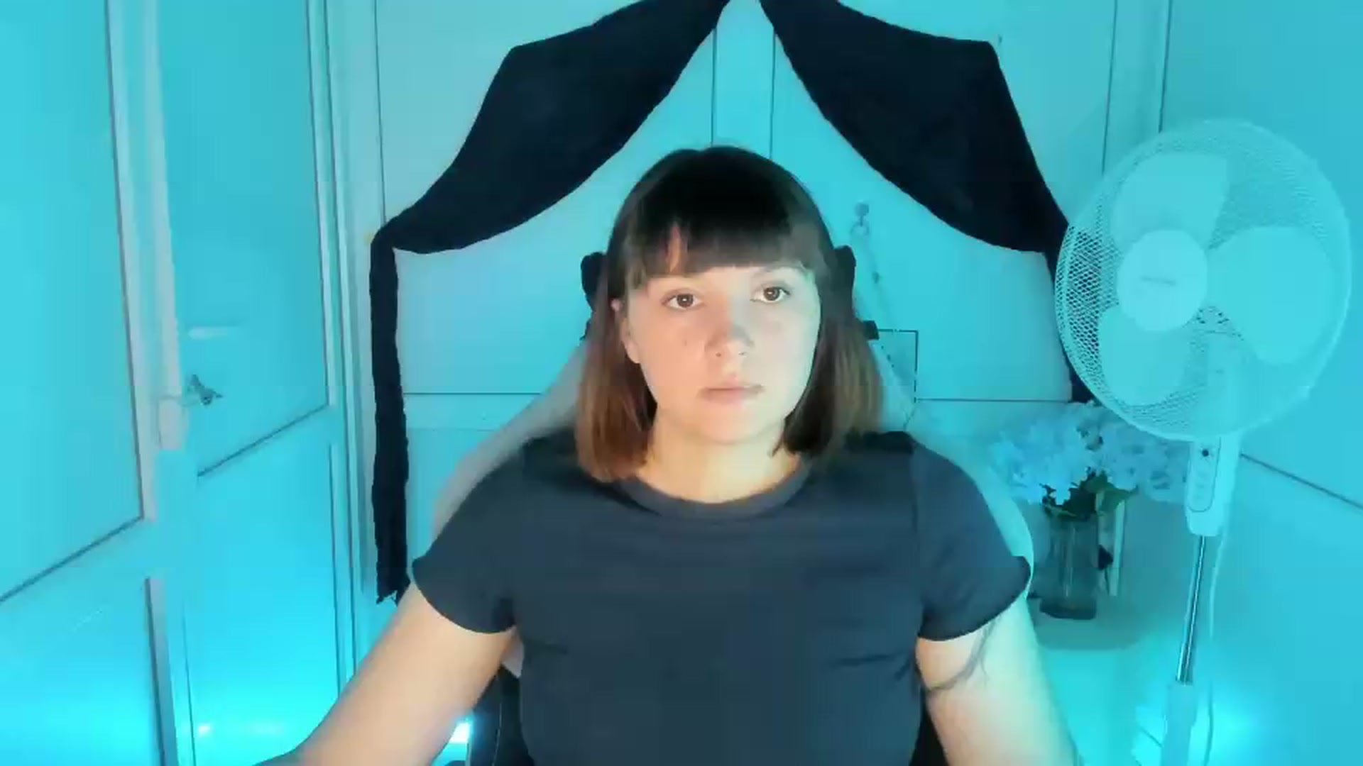 Gallery image thumbnail from Angel_Aura_'s myfreecams stream on, 09/16/2026, 08:16 image 10 of 20