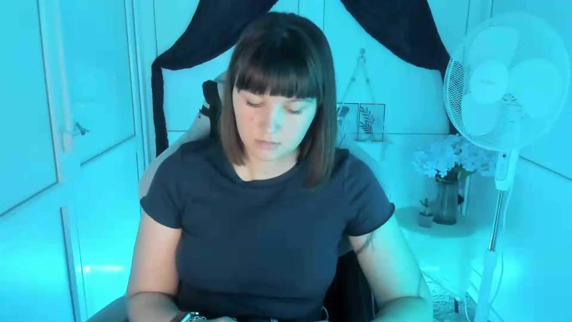 Gallery image thumbnail from Angel_Aura_'s myfreecams stream on, 09/16/2026, 09:09 image 6 of 20