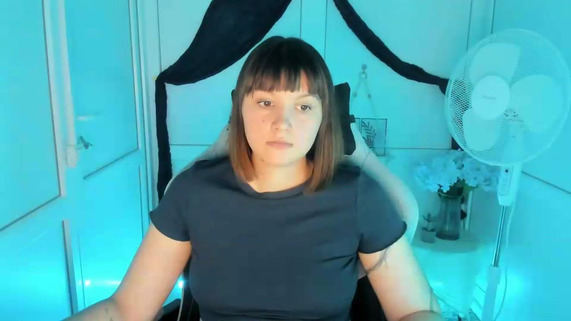 Gallery image thumbnail from Angel_Aura_'s myfreecams stream on, 09/16/2026, 11:36 image 10 of 20