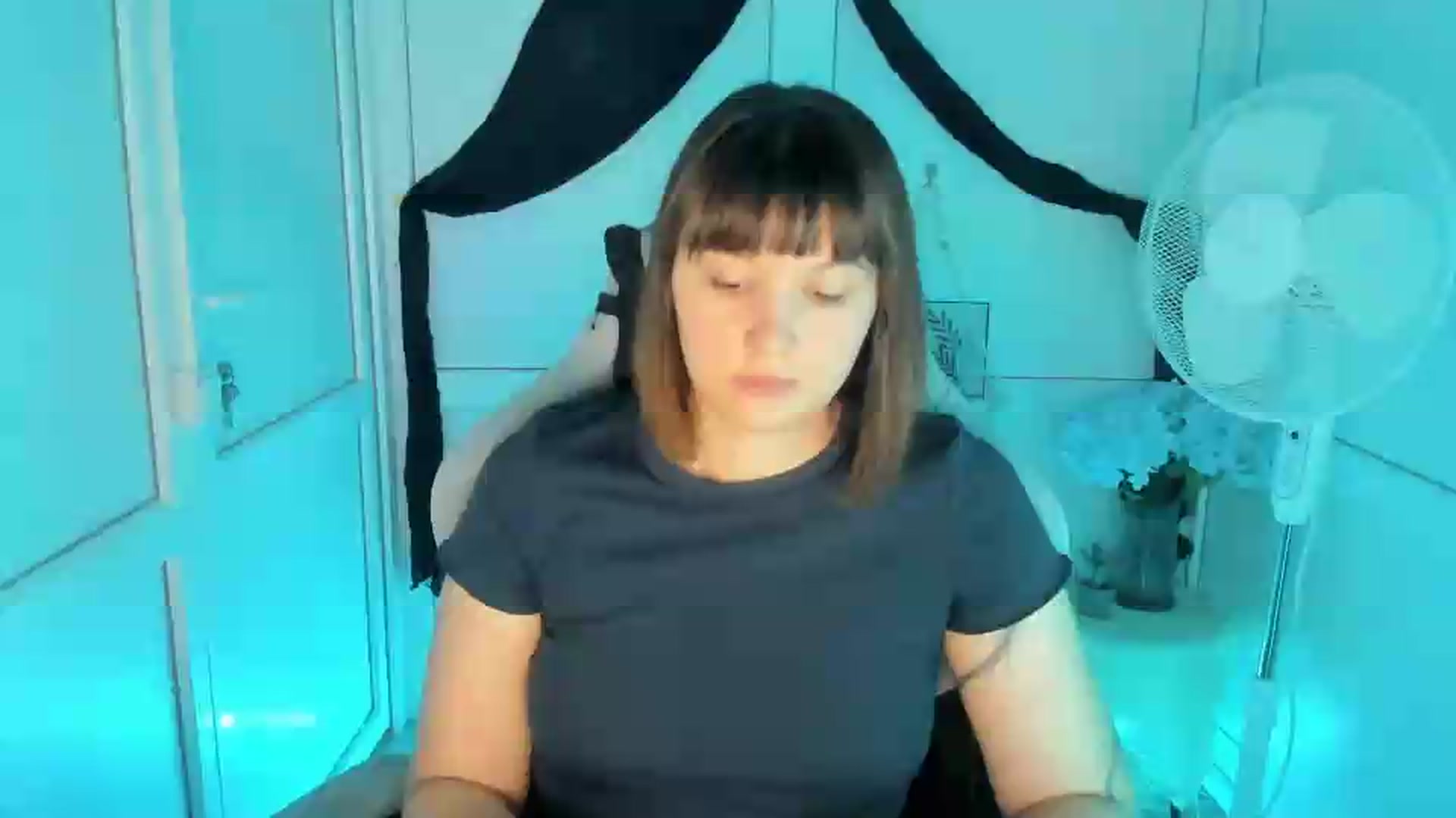 Gallery image thumbnail from Angel_Aura_'s myfreecams stream on, 09/16/2026, 11:36 image 18 of 20