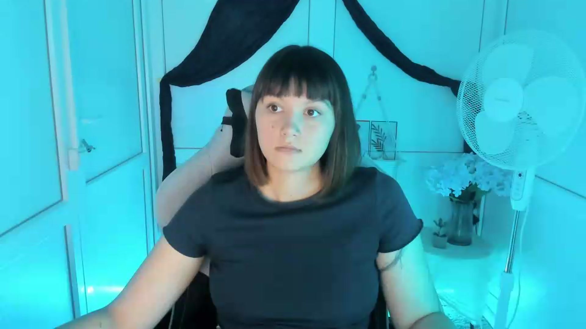 Gallery image thumbnail from Angel_Aura_'s myfreecams stream on, 09/16/2026, 11:36 image 4 of 20