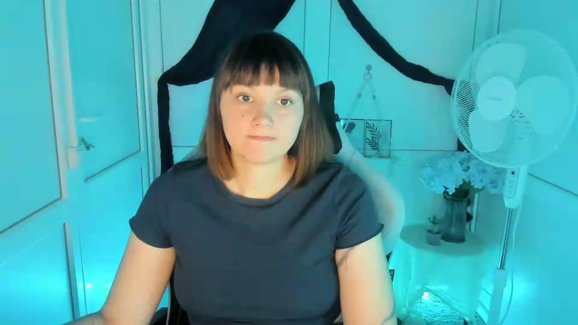 Gallery image thumbnail from Angel_Aura_'s myfreecams stream on, 09/16/2026, 11:36 image 2 of 20