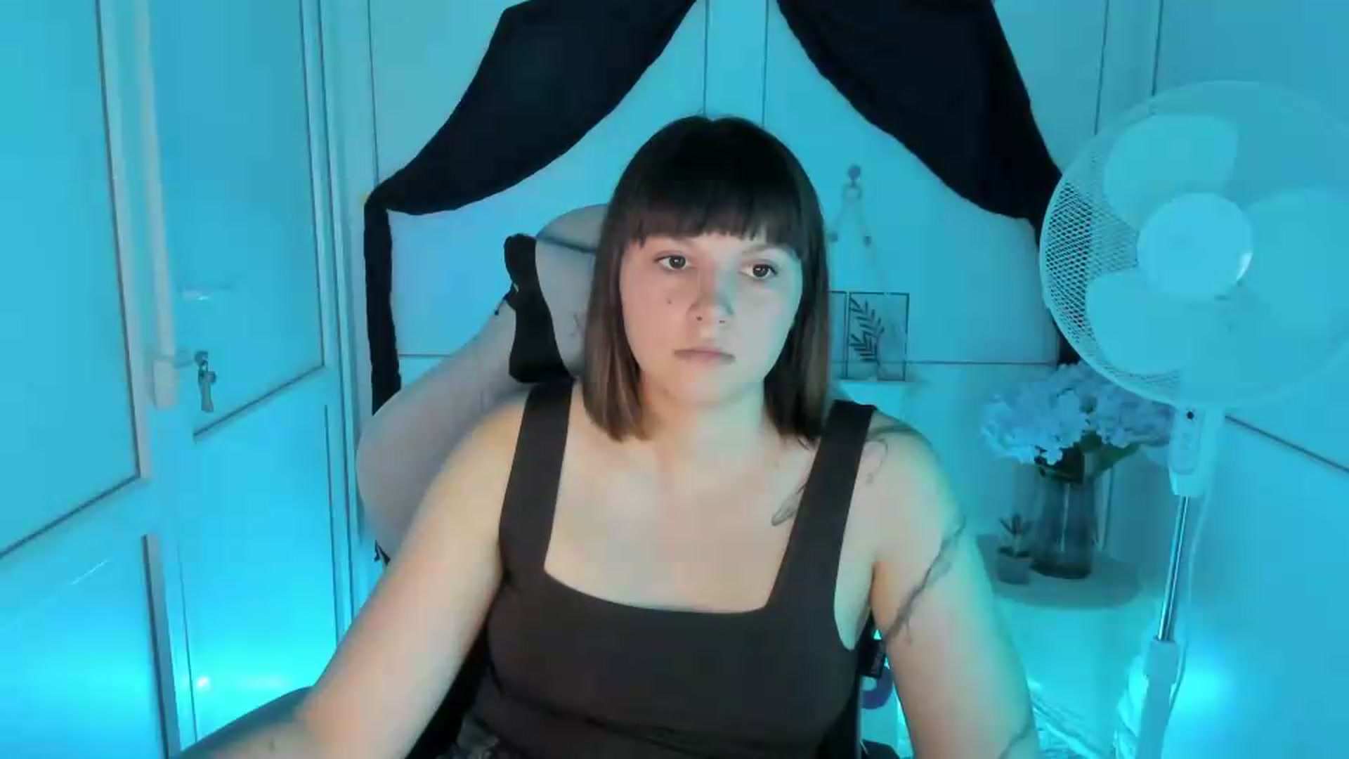 Gallery image thumbnail from Angel_Aura_'s myfreecams stream on, 09/20/2026, 11:42 image 18 of 20