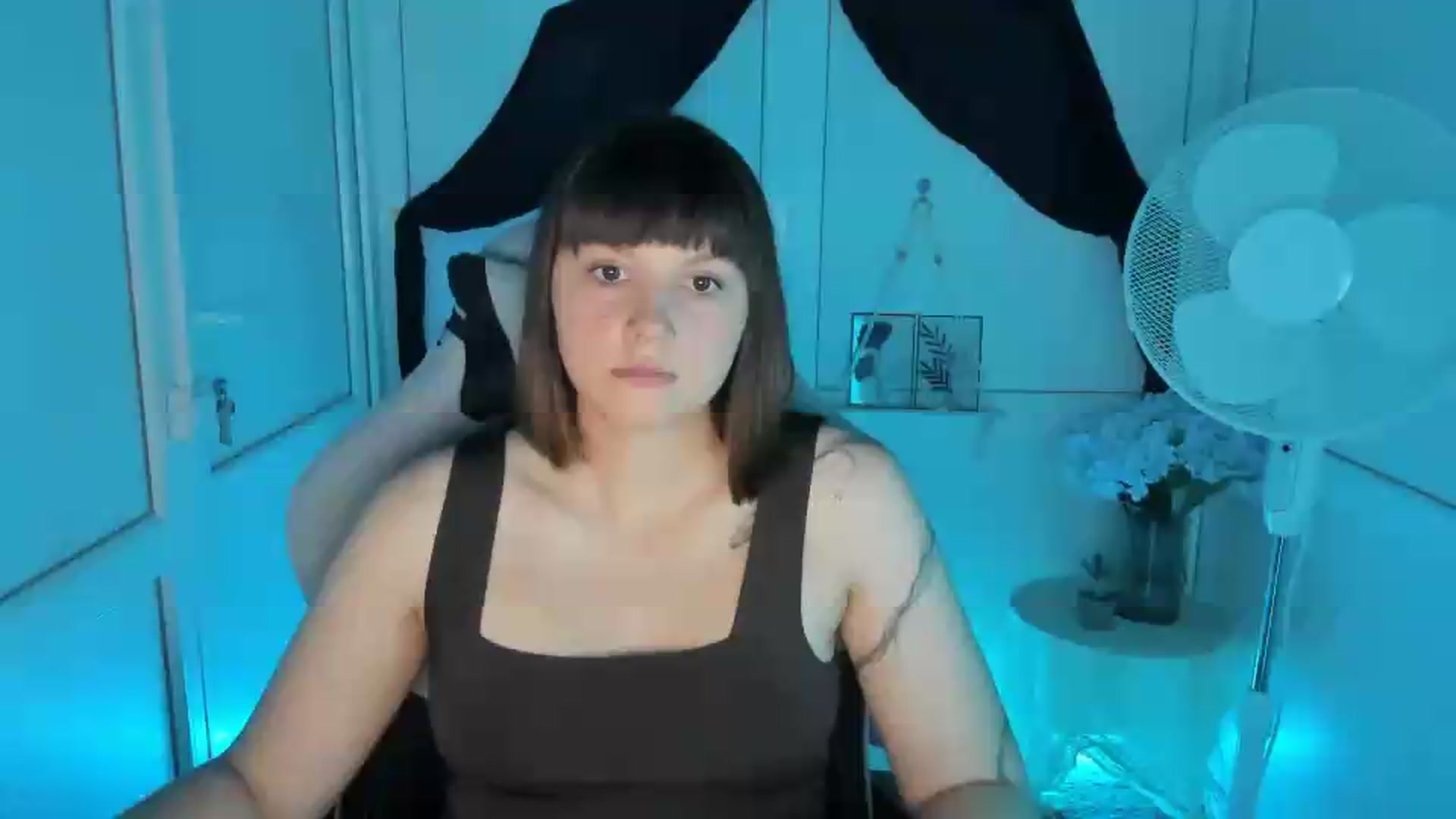 Gallery image thumbnail from Angel_Aura_'s myfreecams stream on, 09/20/2026, 11:42 image 13 of 20