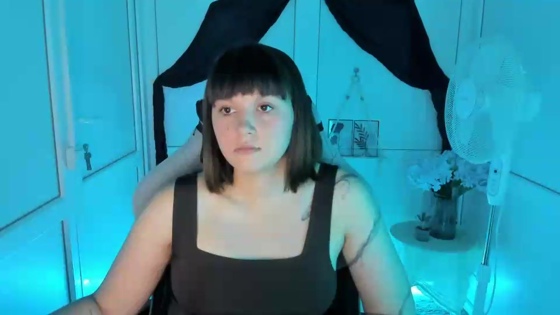 Gallery image thumbnail from Angel_Aura_'s myfreecams stream on, 09/20/2026, 11:42 image 2 of 20