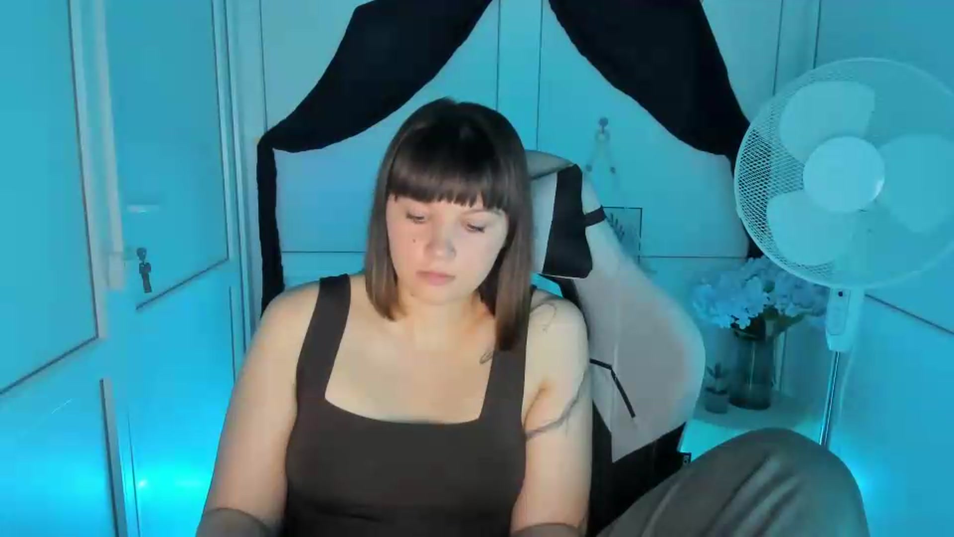Gallery image thumbnail from Angel_Aura_'s myfreecams stream on, 09/20/2026, 11:42 image 9 of 20