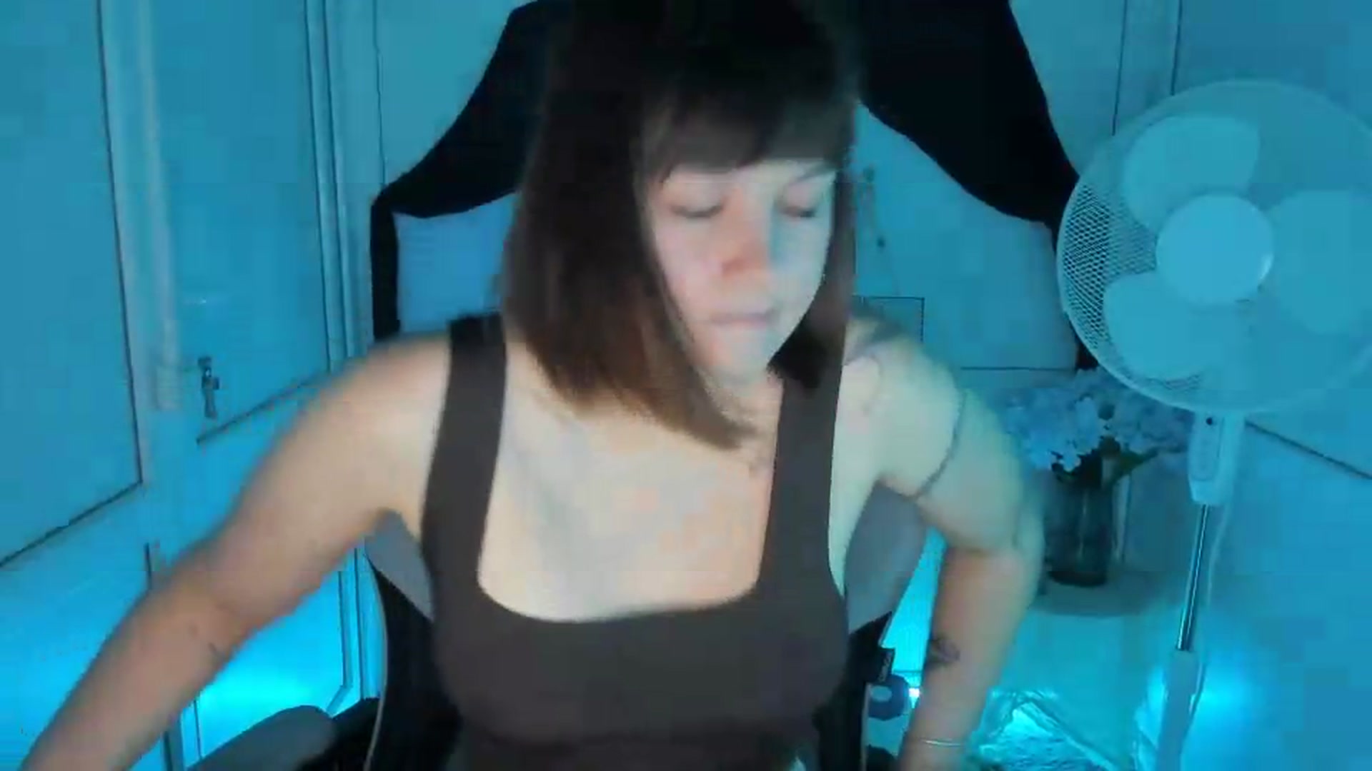 Gallery image thumbnail from Angel_Aura_'s myfreecams stream on, 09/20/2026, 11:42 image 16 of 20