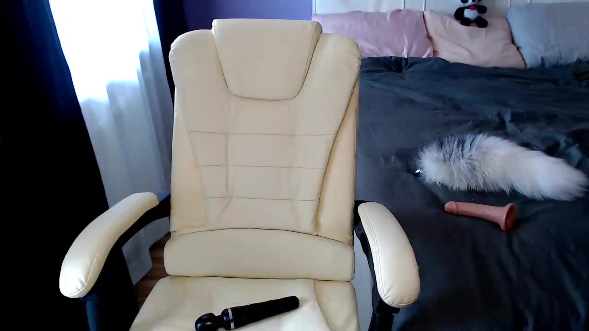 Gallery image thumbnail from Angel_Jessie's myfreecams stream on, 06/24/2023, 16:36 image 20 of 20