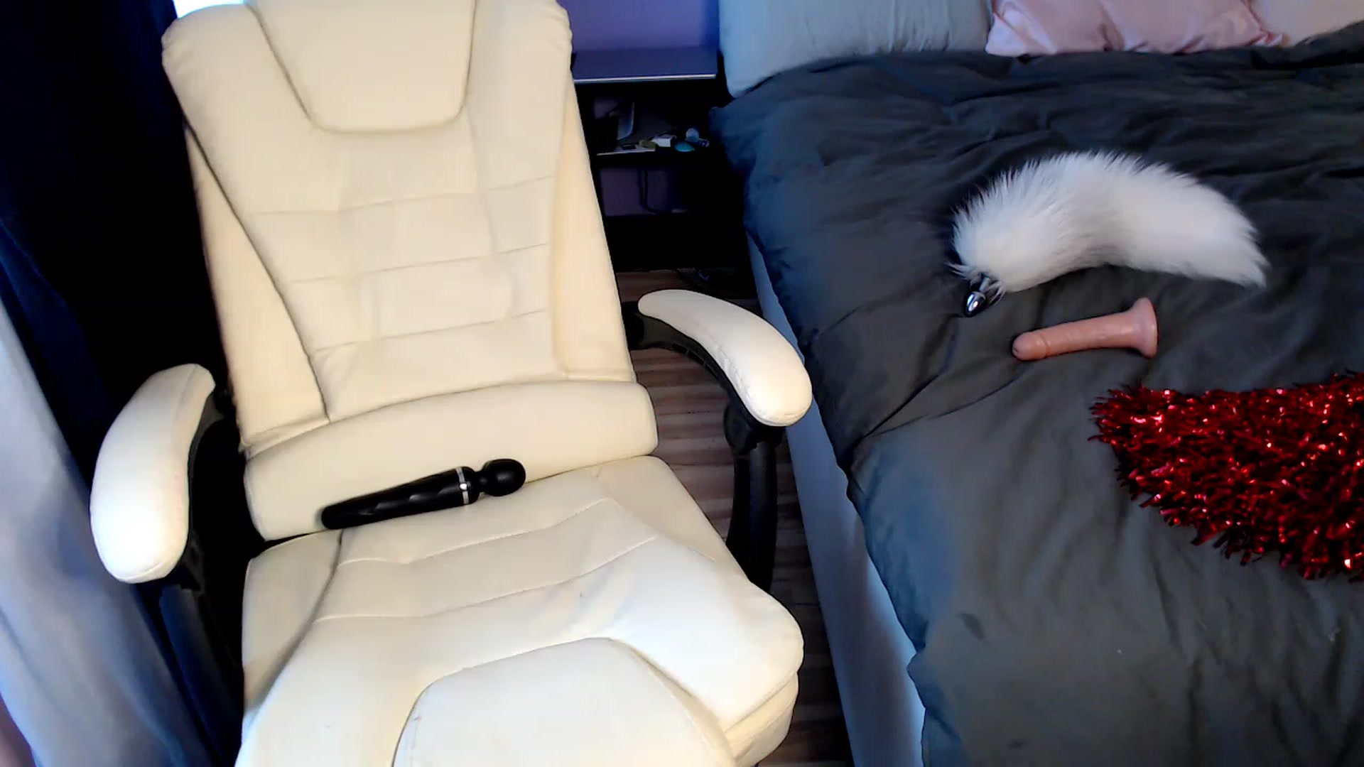 Gallery image thumbnail from Angel_Jessie's myfreecams stream on, 06/25/2023, 19:23 image 4 of 20