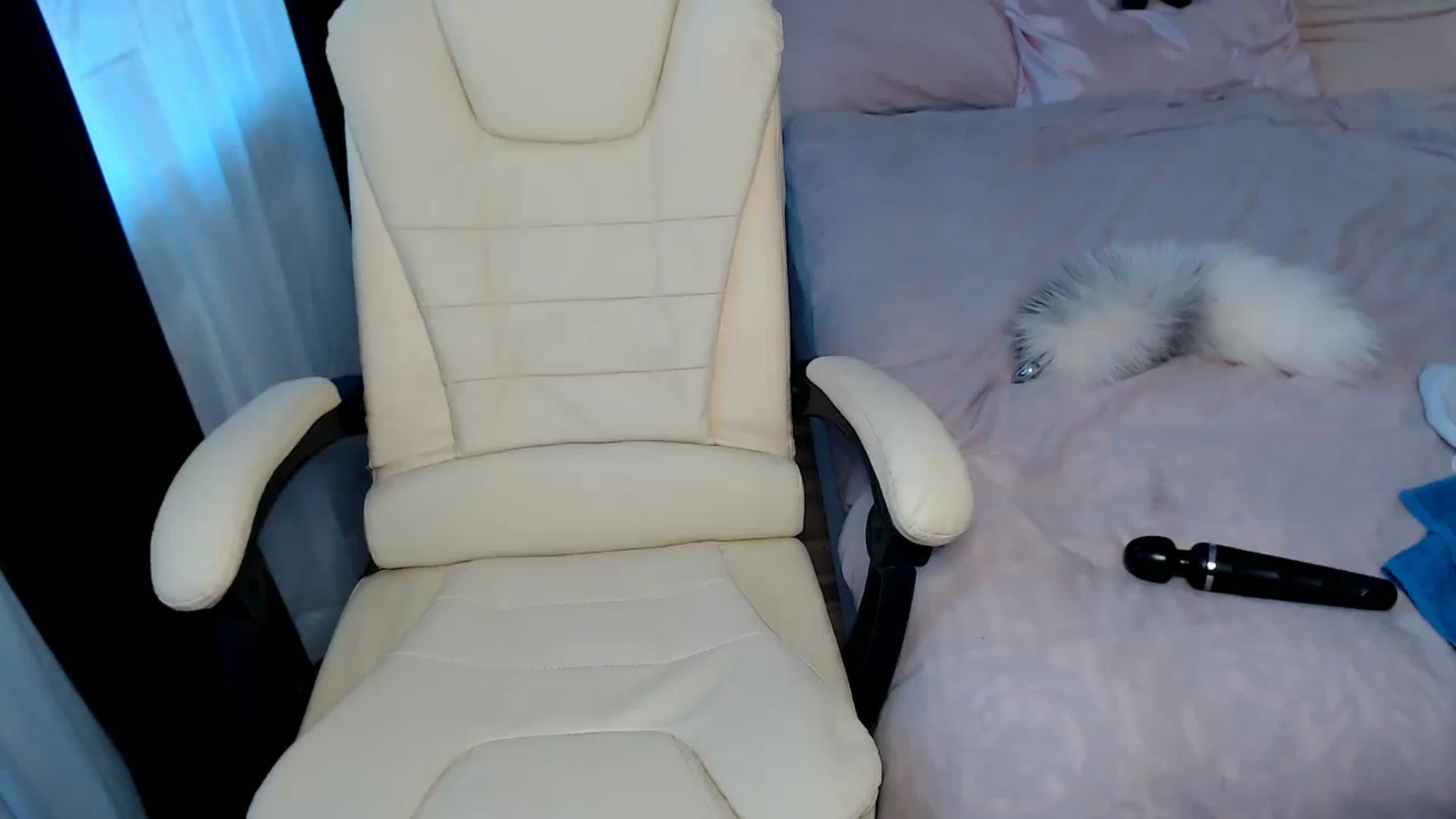 Gallery image thumbnail from Angel_Jessie's myfreecams stream on, 07/29/2023, 17:29 image 19 of 20