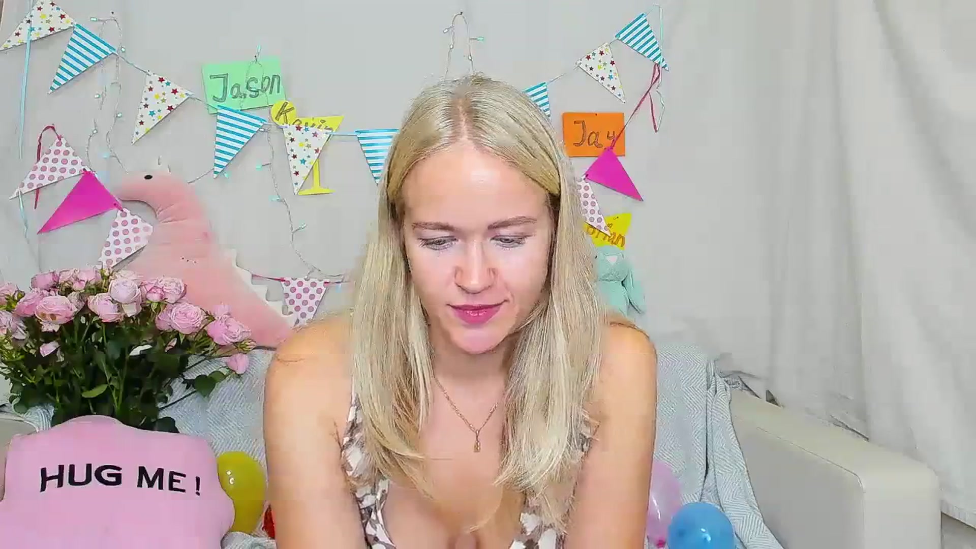 Gallery image thumbnail from Angel_Kristy's myfreecams stream on, 10/11/2023, 01:36 image 18 of 20