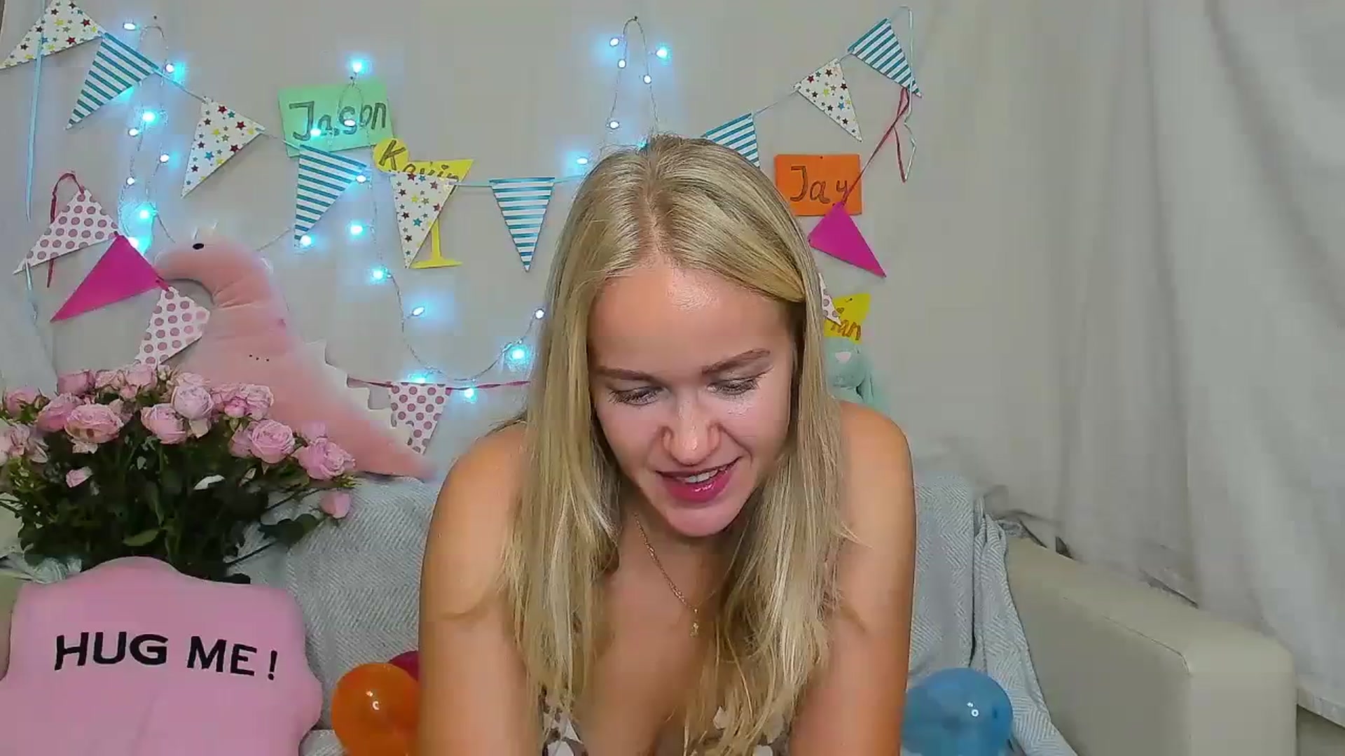 Gallery image thumbnail from Angel_Kristy's myfreecams stream on, 10/11/2023, 01:36 image 1 of 20