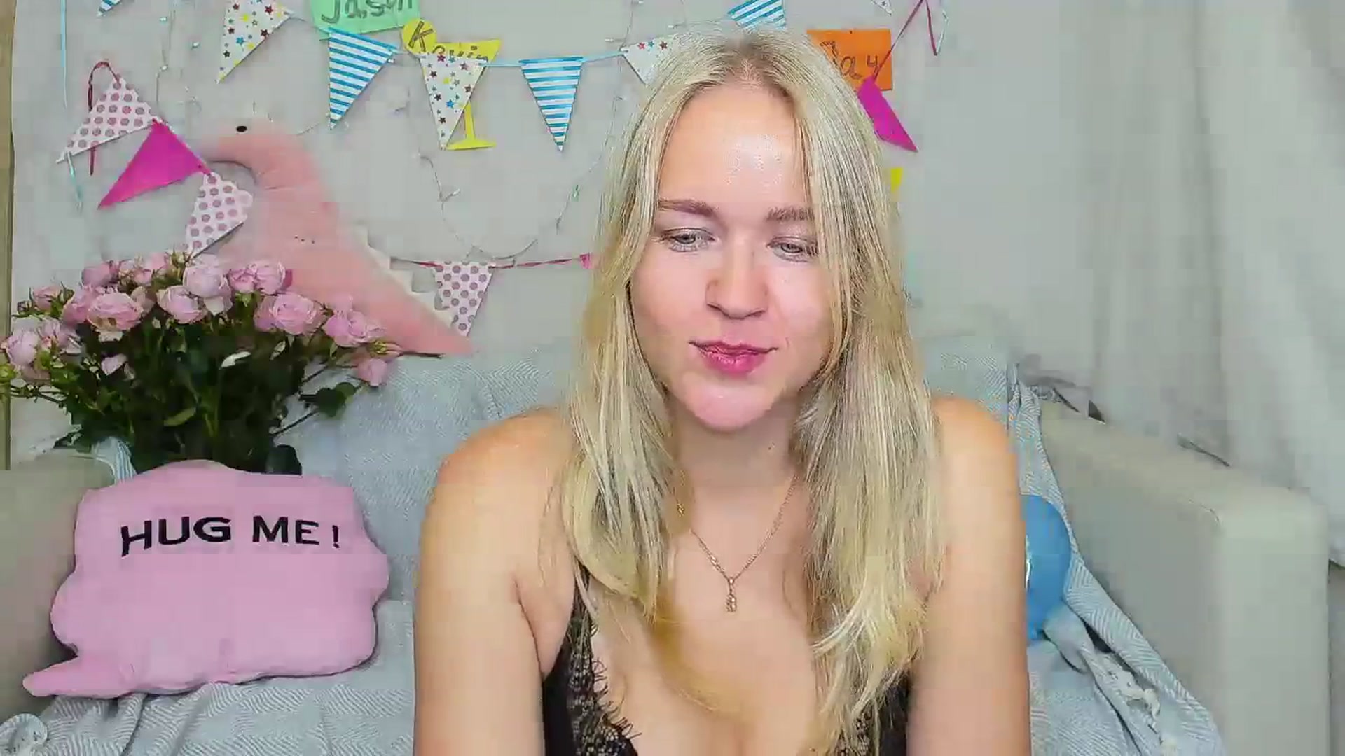 Gallery image thumbnail from Angel_Kristy's myfreecams stream on, 10/11/2023, 02:13 image 3 of 20