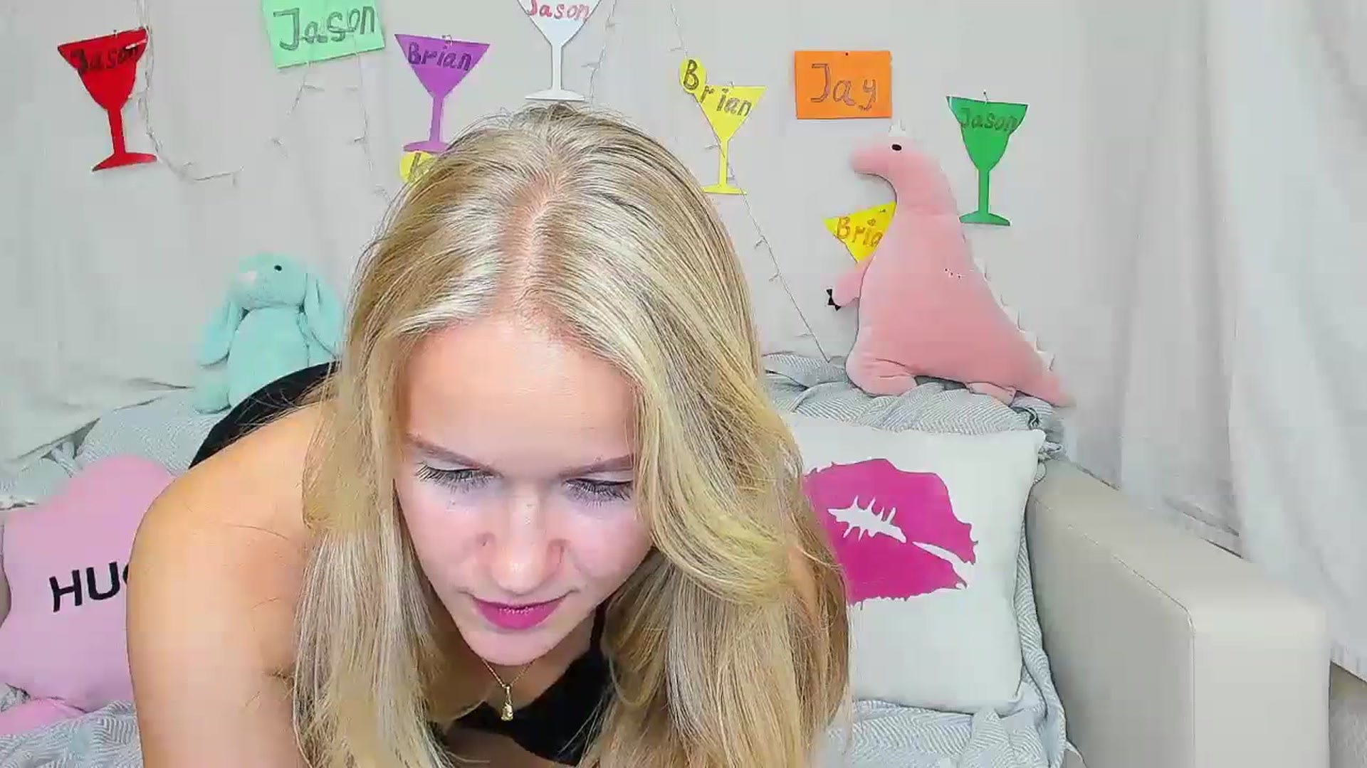 Gallery image thumbnail from Angel_Kristy's myfreecams stream on, 10/16/2023, 06:42 image 4 of 20