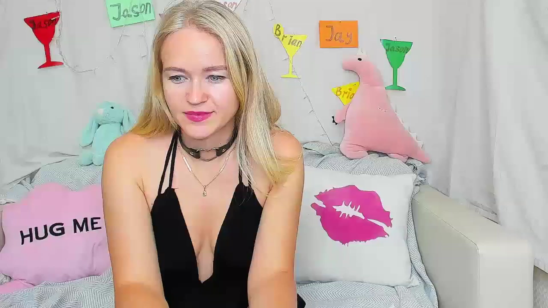 Gallery image thumbnail from Angel_Kristy's myfreecams stream on, 10/16/2023, 06:42 image 7 of 20