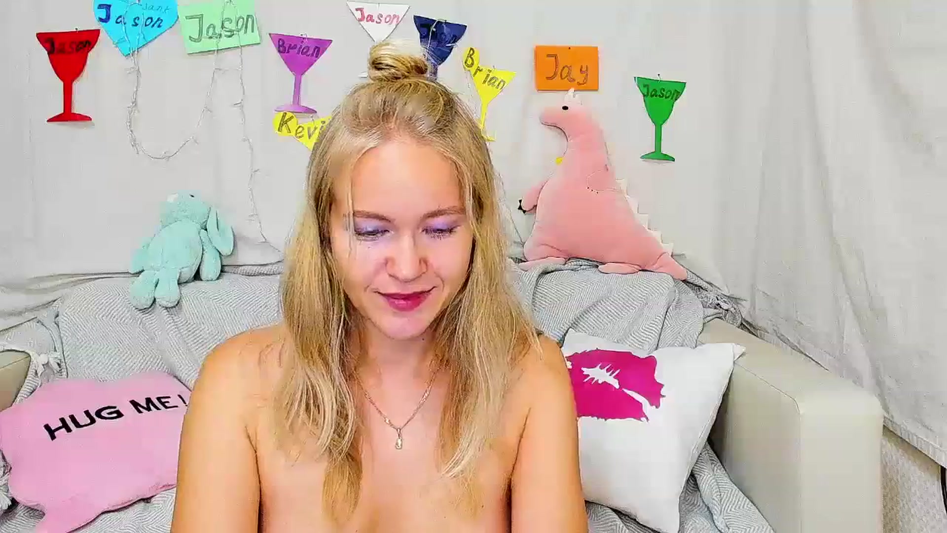 Gallery image thumbnail from Angel_Kristy's myfreecams stream on, 10/17/2023, 03:48 image 5 of 20