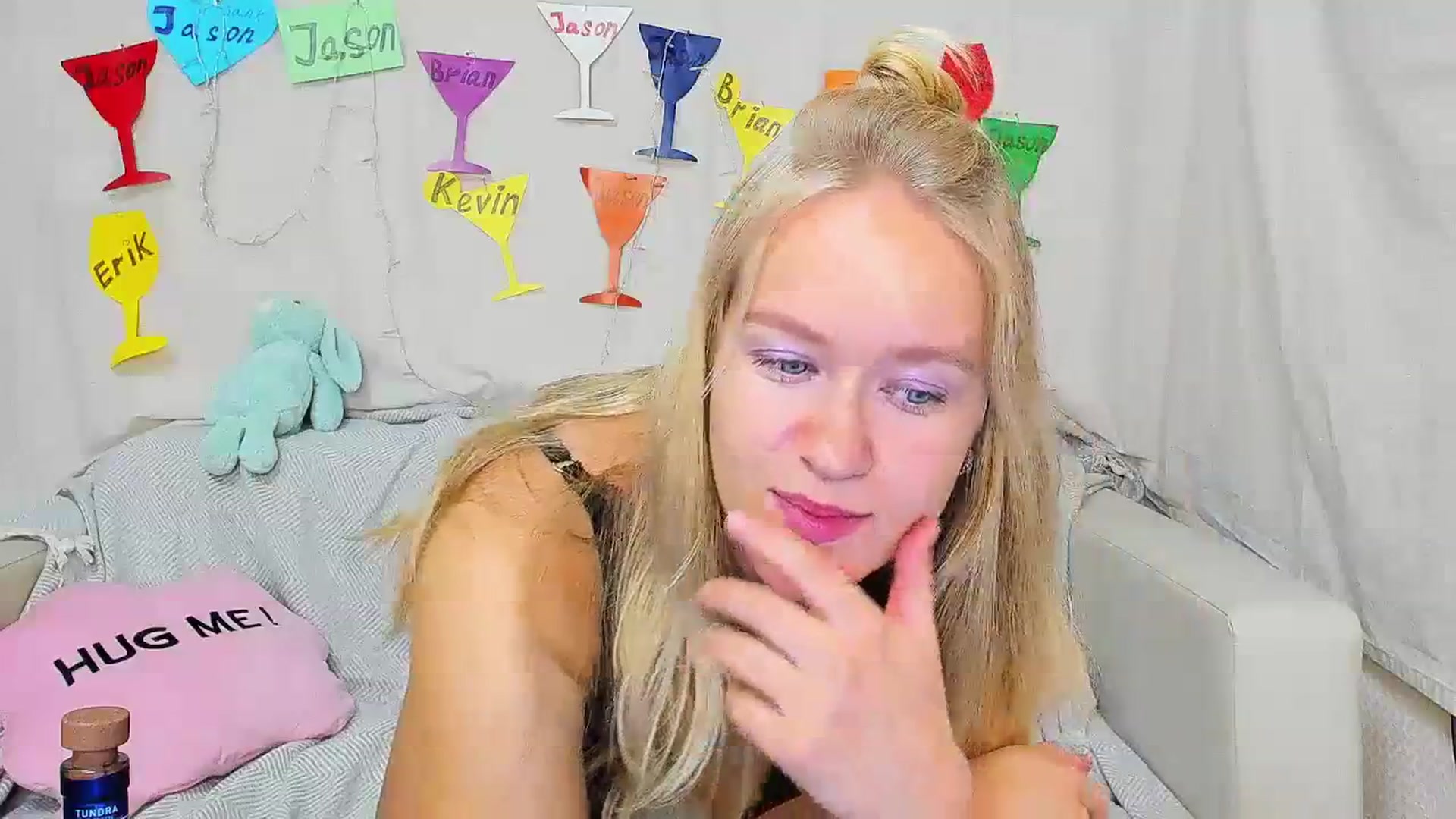 Gallery image thumbnail from Angel_Kristy's myfreecams stream on, 10/17/2023, 04:38 image 5 of 20