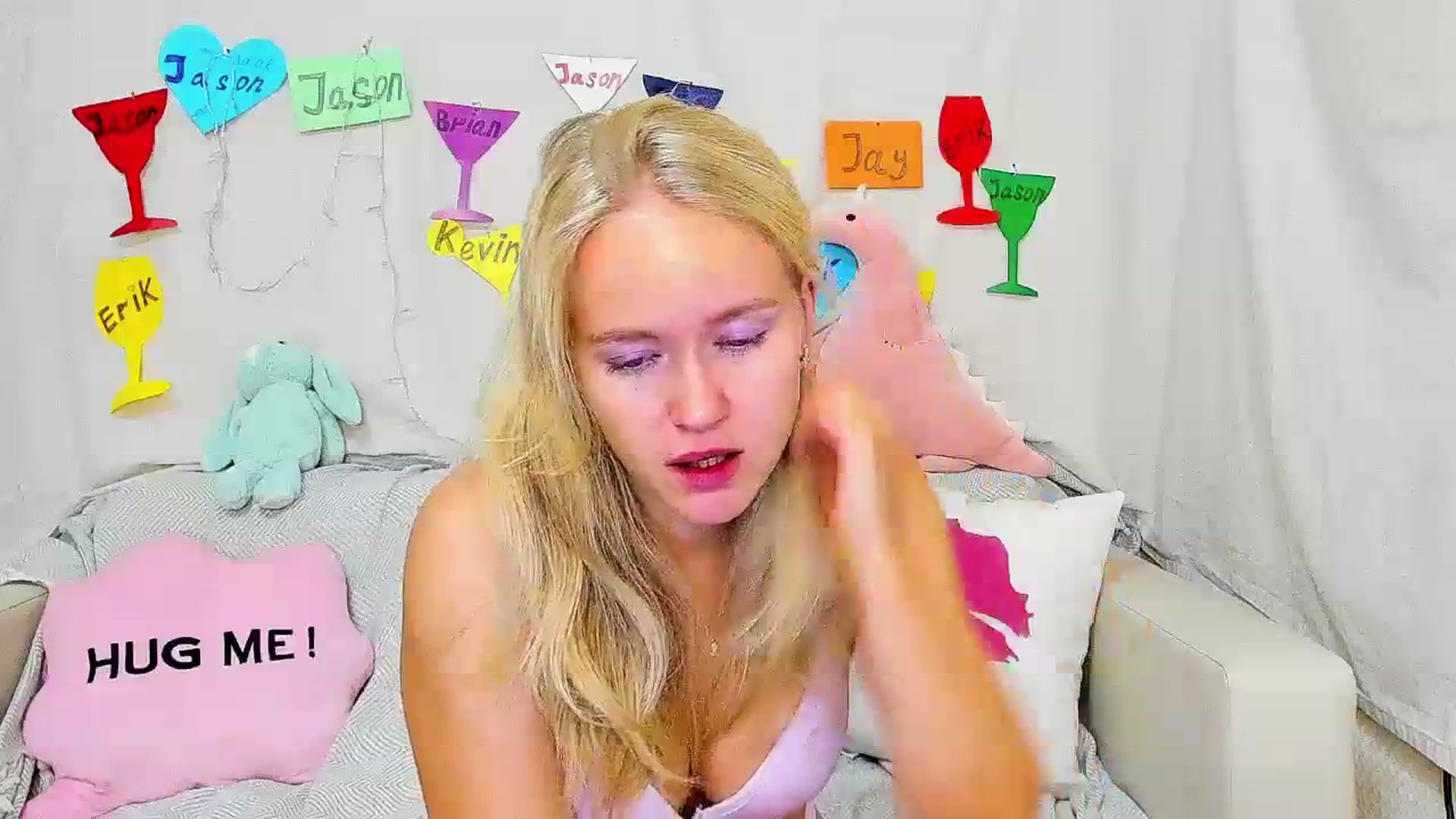 Gallery image thumbnail from Angel_Kristy's myfreecams stream on, 10/17/2023, 05:54 image 19 of 20