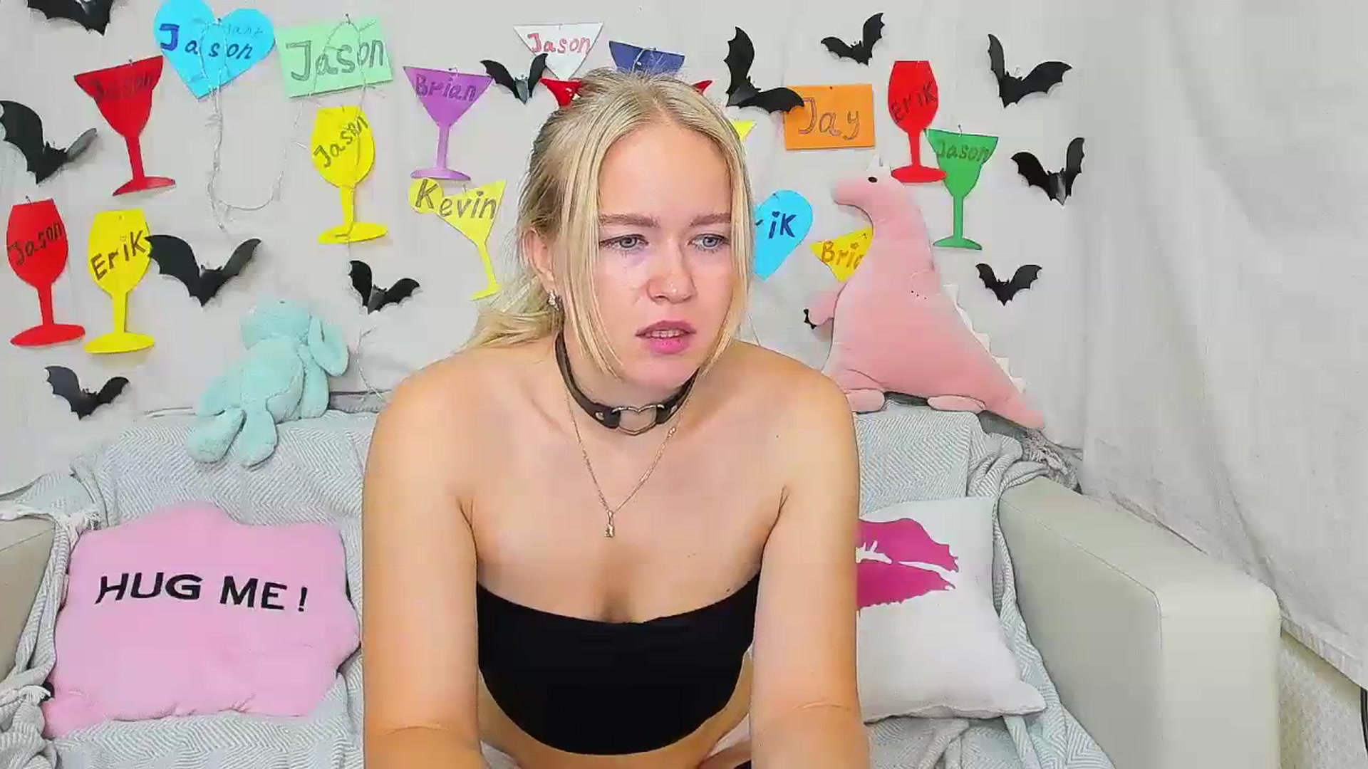 Gallery image thumbnail from Angel_Kristy's myfreecams stream on, 10/20/2023, 03:05 image 16 of 20