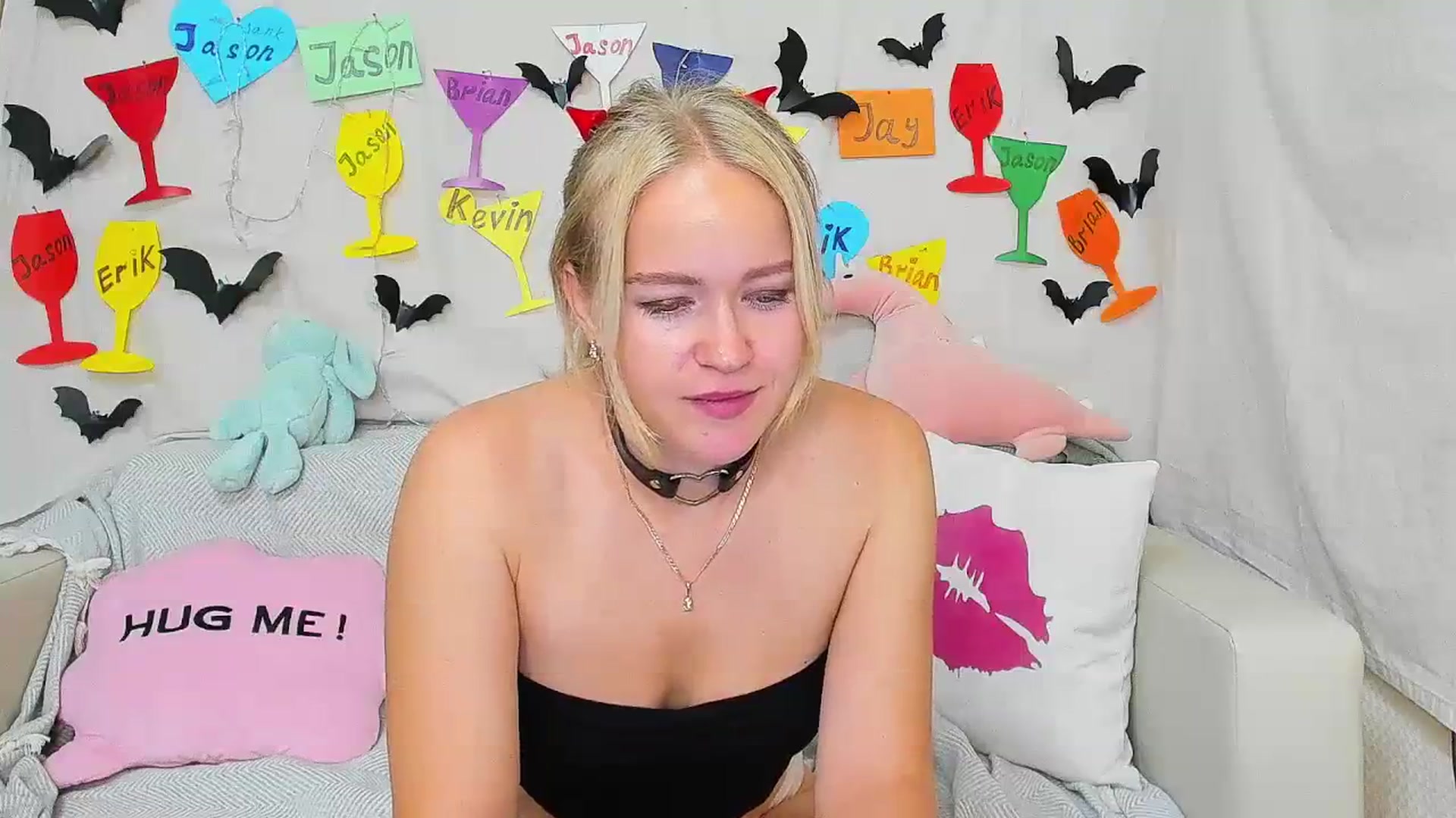 Gallery image thumbnail from Angel_Kristy's myfreecams stream on, 10/20/2023, 03:58 image 11 of 20