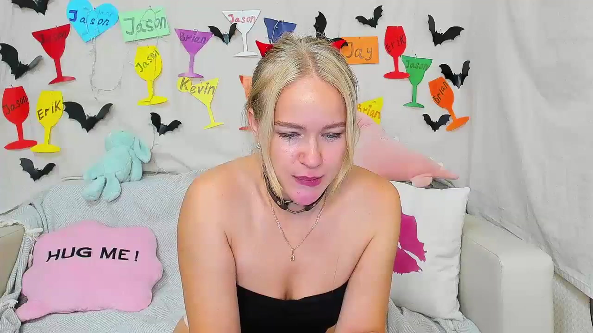 Gallery image thumbnail from Angel_Kristy's myfreecams stream on, 10/20/2023, 03:58 image 2 of 20