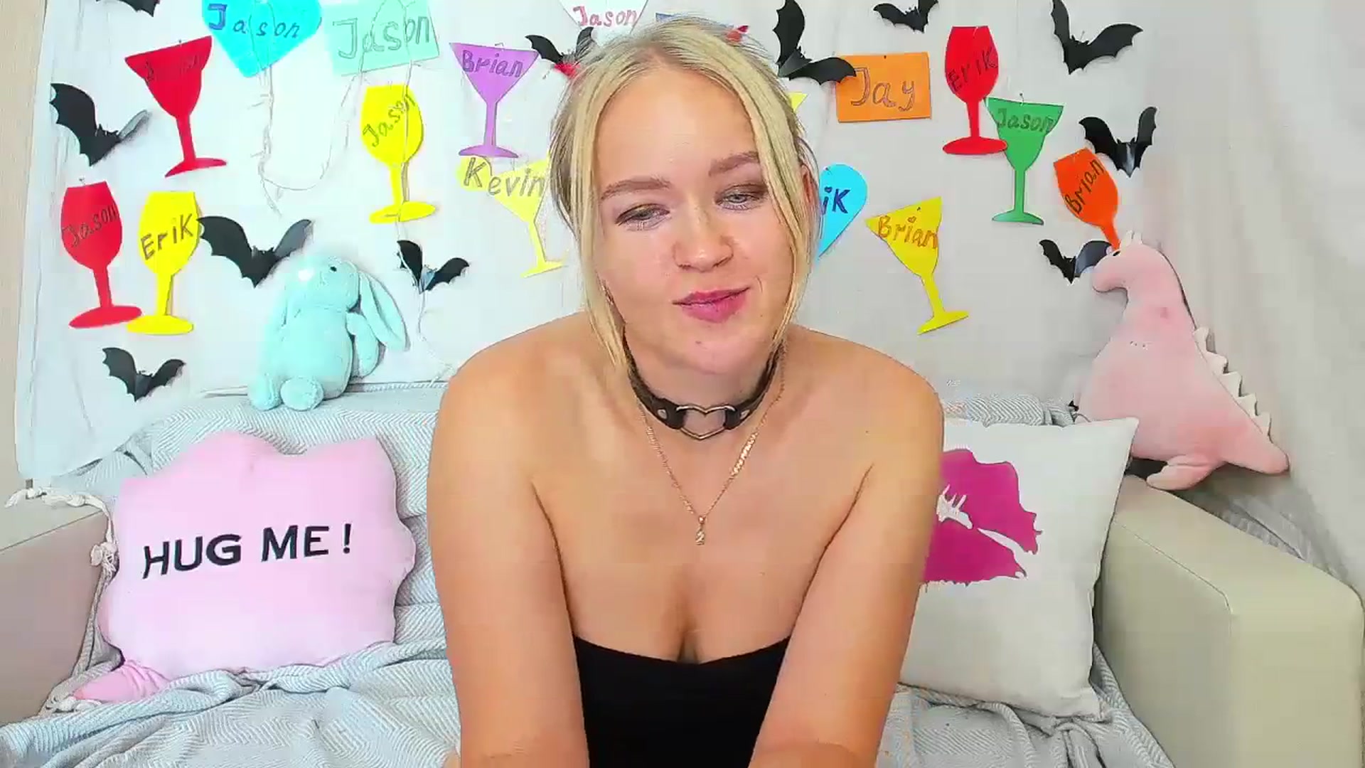 Gallery image thumbnail from Angel_Kristy's myfreecams stream on, 10/20/2023, 06:31 image 5 of 20