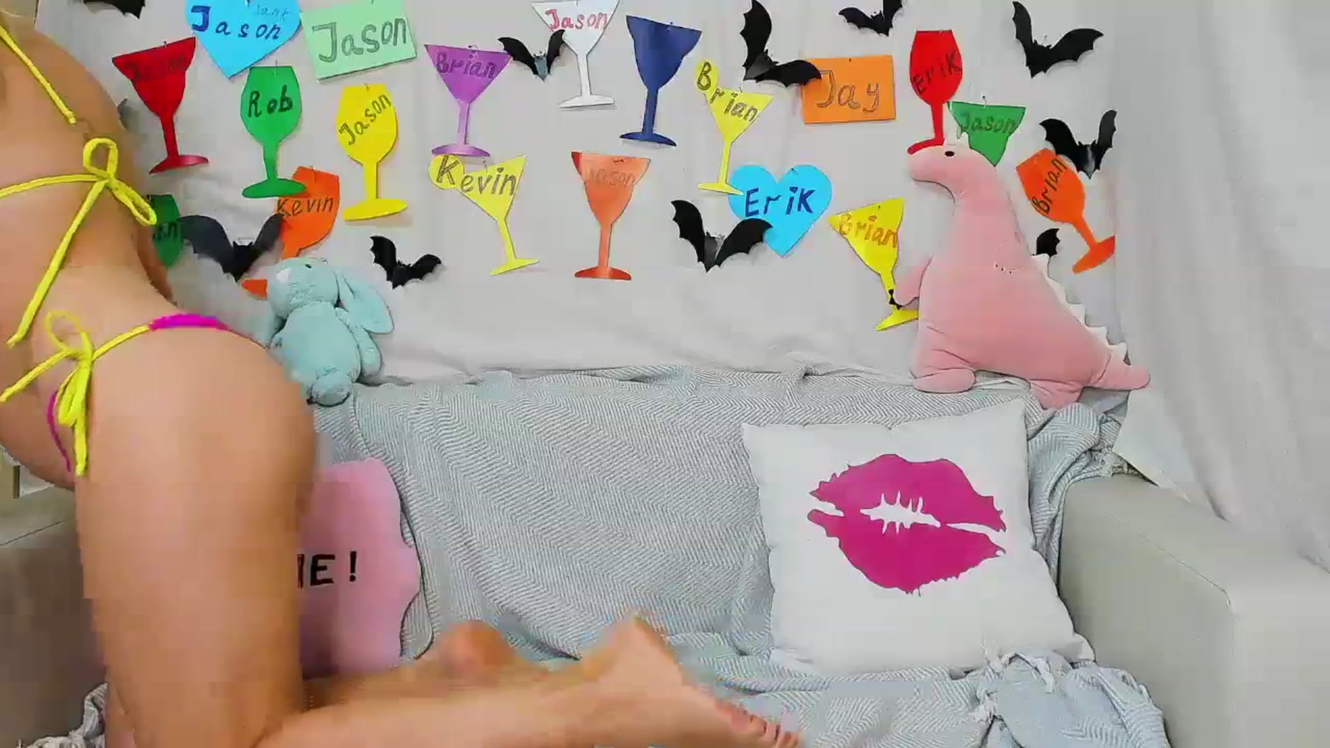 Gallery image thumbnail from Angel_Kristy's myfreecams stream on, 10/22/2023, 04:03 image 16 of 20