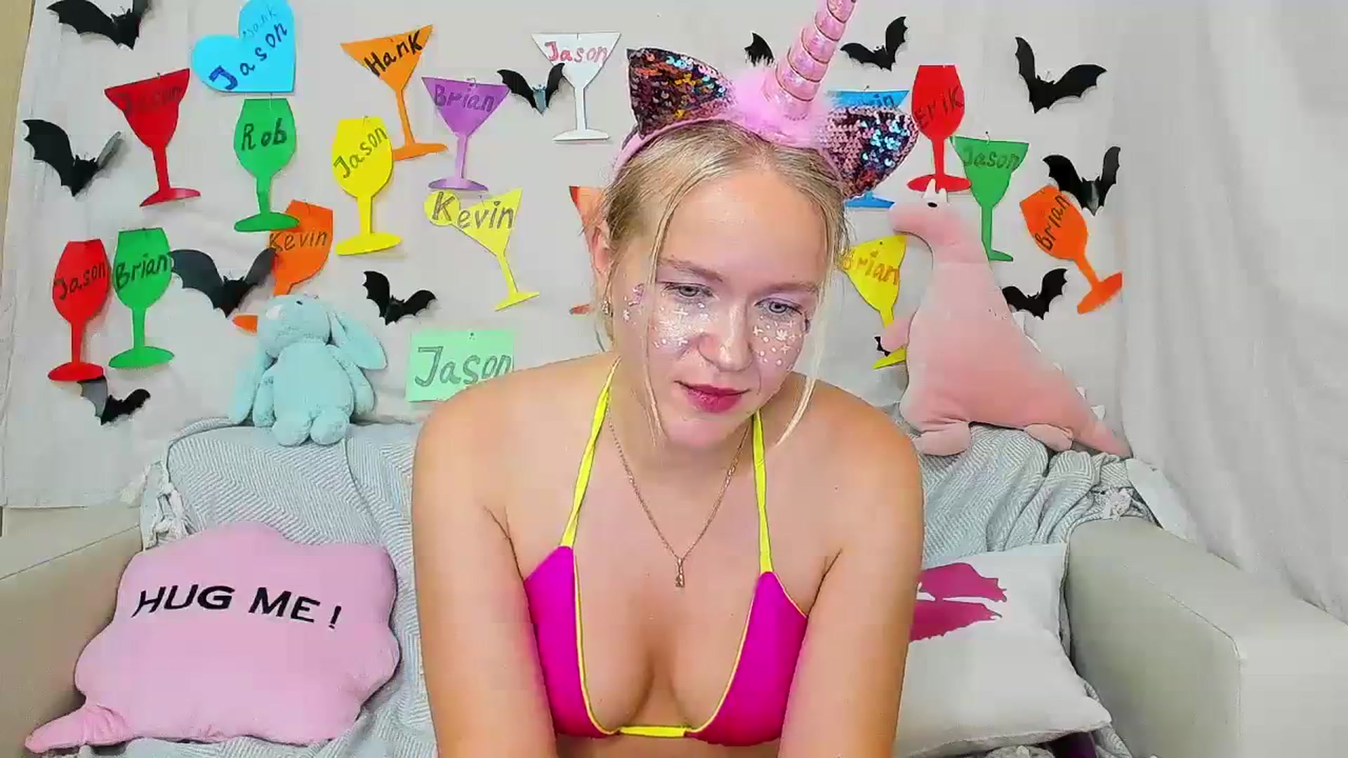 Gallery image thumbnail from Angel_Kristy's myfreecams stream on, 10/22/2023, 06:27 image 8 of 20