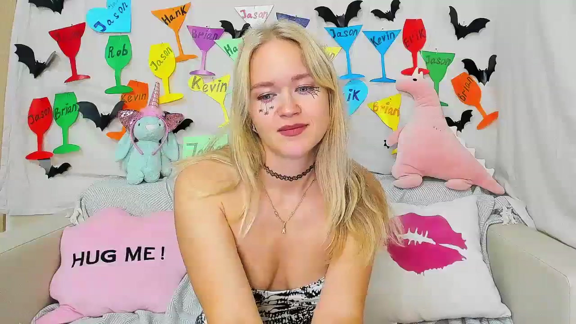 Gallery image thumbnail from Angel_Kristy's myfreecams stream on, 10/25/2023, 04:02 image 20 of 20