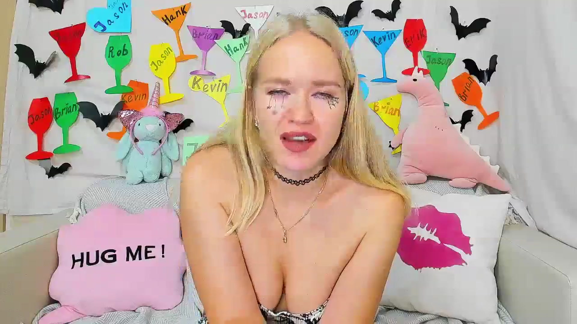 Gallery image thumbnail from Angel_Kristy's myfreecams stream on, 10/25/2023, 04:02 image 11 of 20