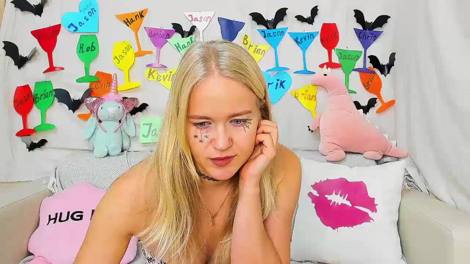 Gallery image thumbnail from Angel_Kristy's myfreecams stream on, 10/25/2023, 06:53 image 3 of 20