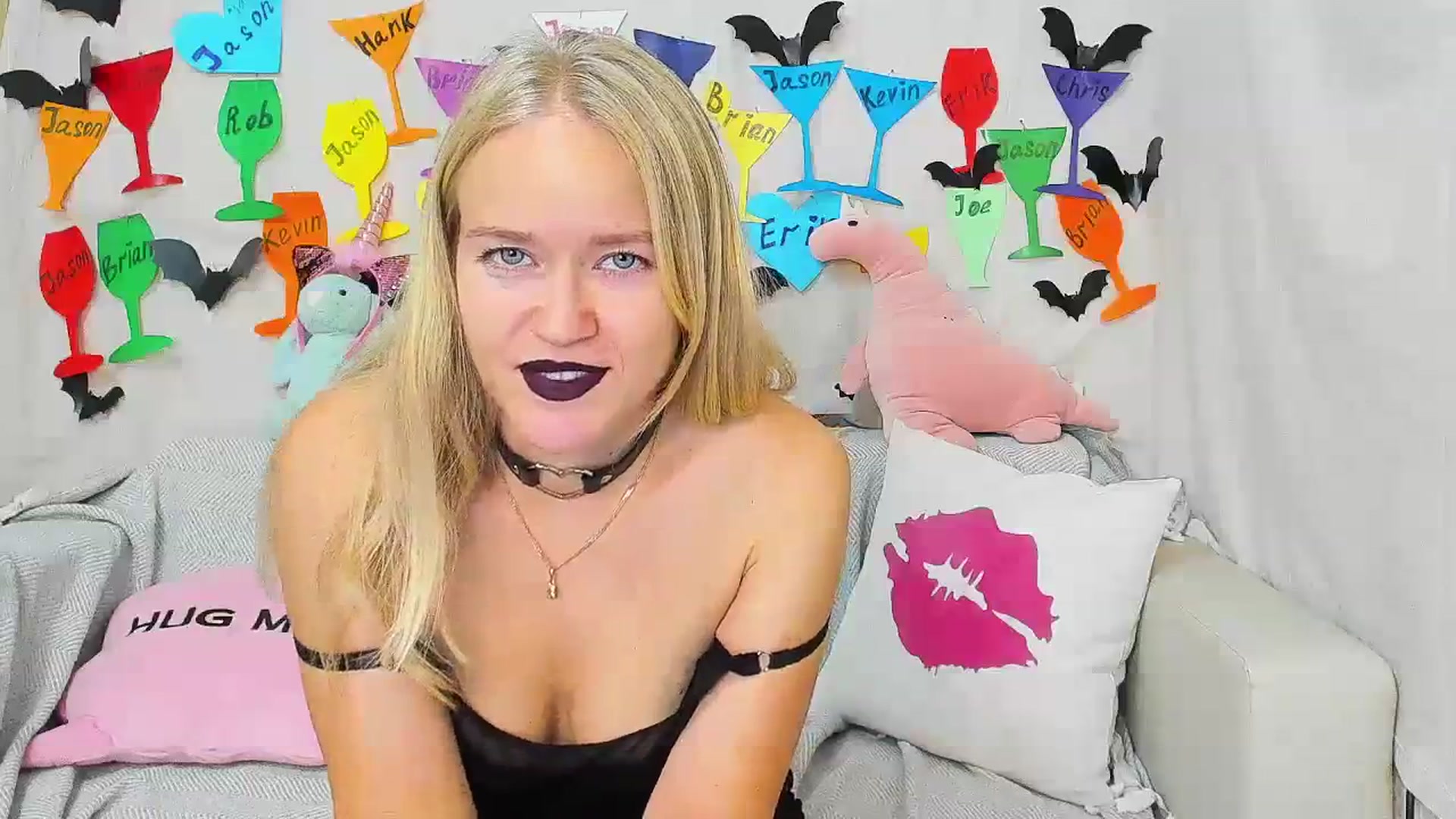 Gallery image thumbnail from Angel_Kristy's myfreecams stream on, 10/30/2023, 02:39 image 15 of 20