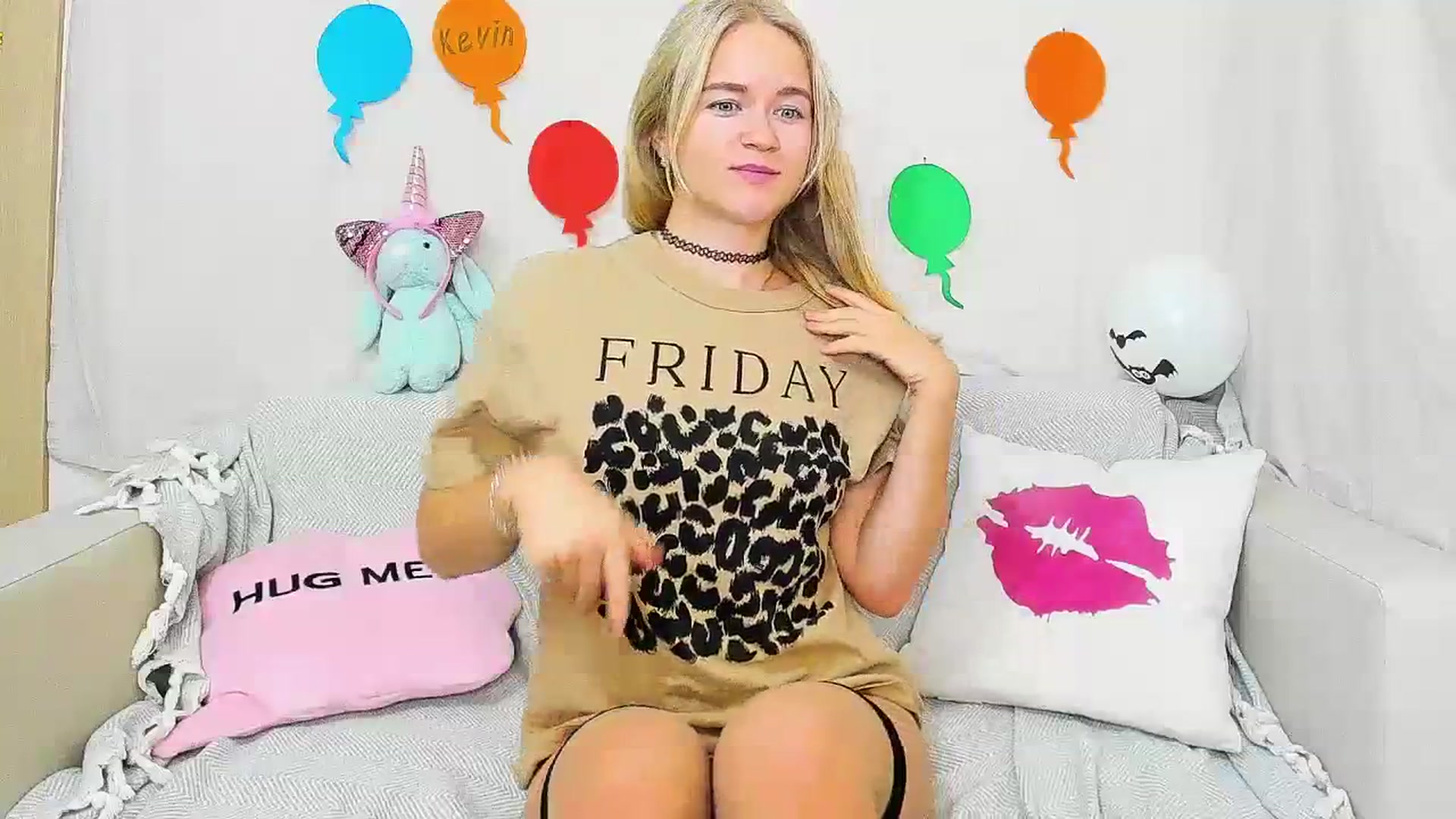 Gallery image thumbnail from Angel_Kristy's myfreecams stream on, 11/03/2023, 06:30 image 18 of 20