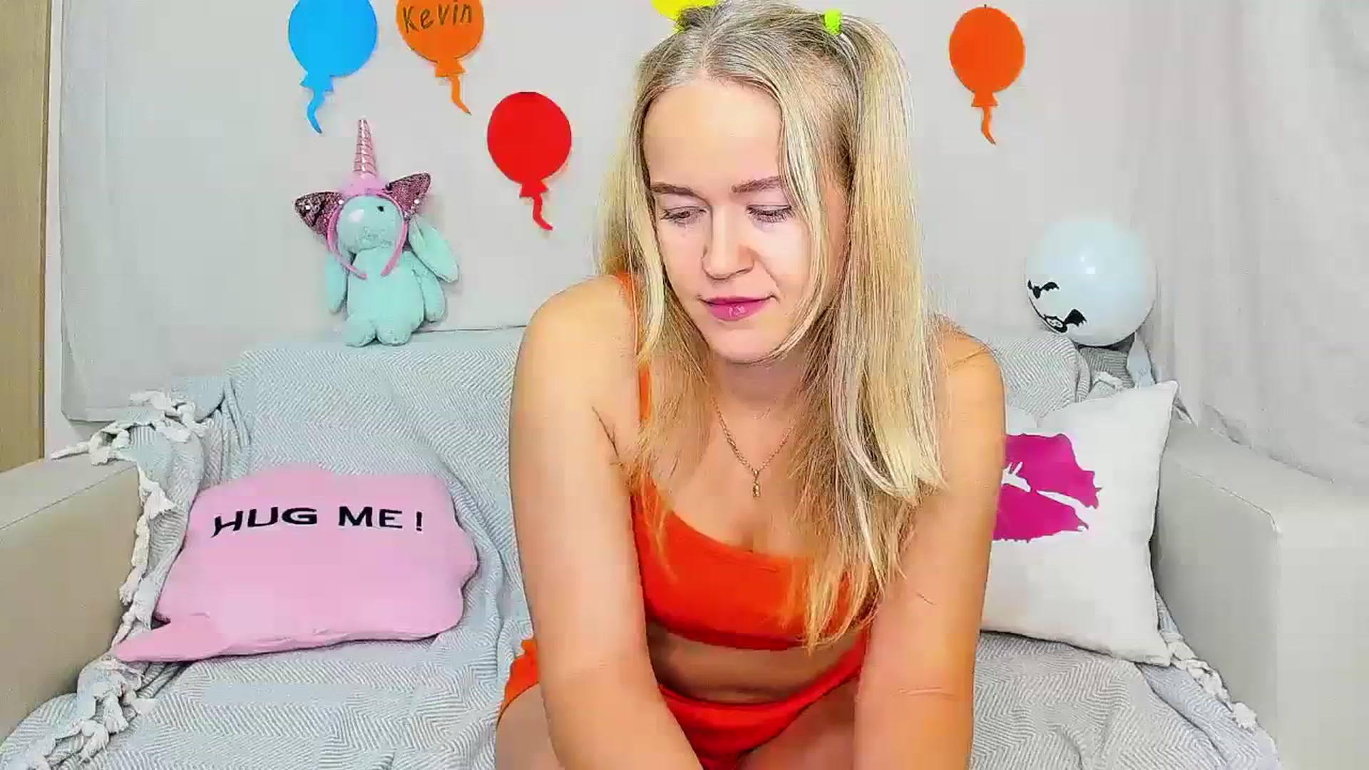 Gallery image thumbnail from Angel_Kristy's myfreecams stream on, 11/04/2023, 01:57 image 16 of 20