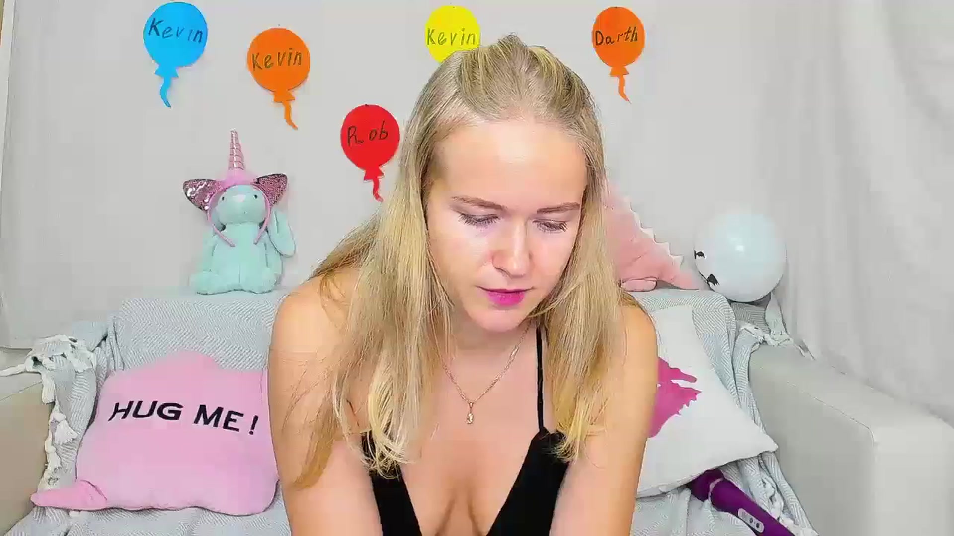 Gallery image thumbnail from Angel_Kristy's myfreecams stream on, 11/08/2023, 05:07 image 12 of 20