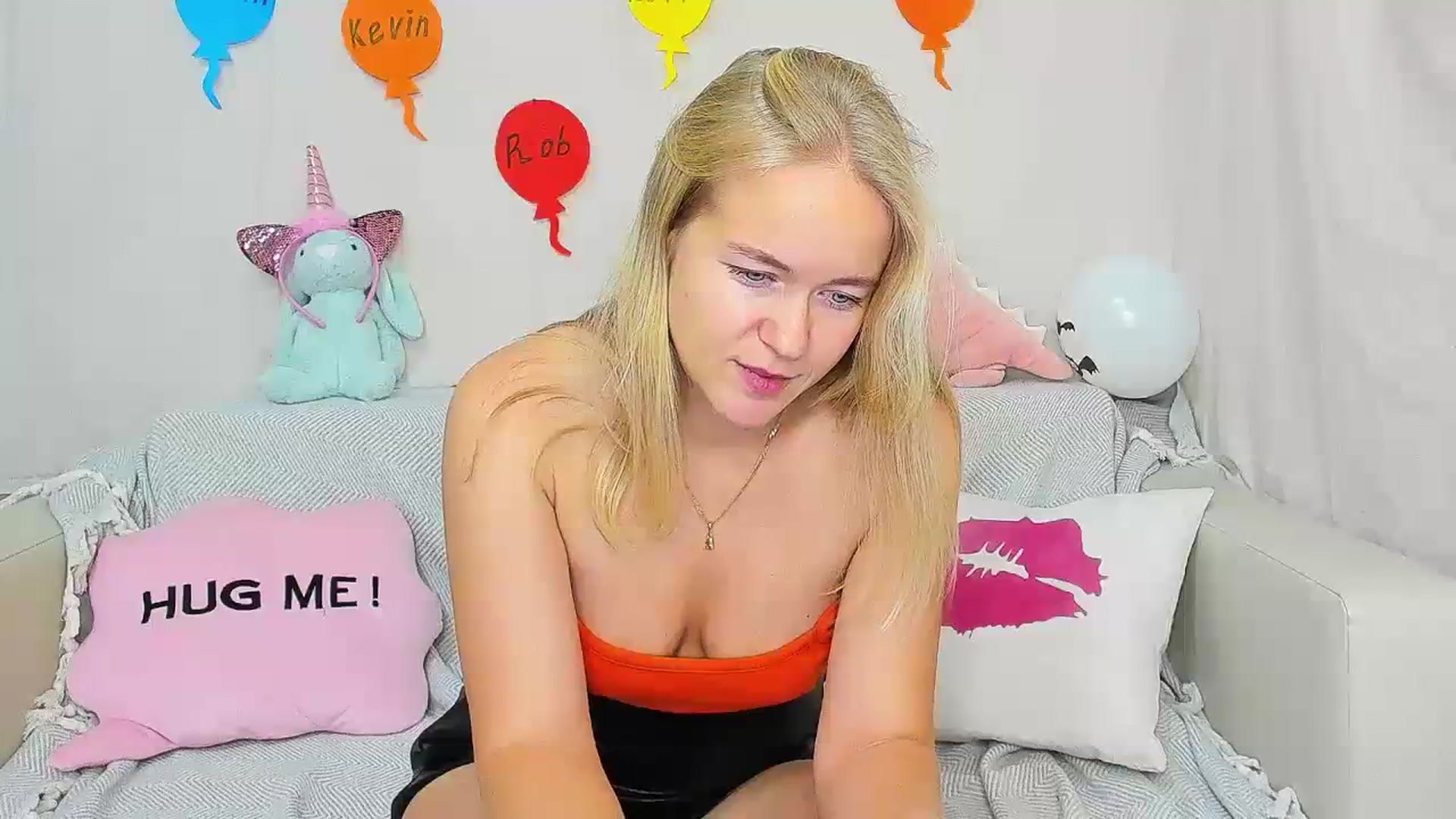 Gallery image thumbnail from Angel_Kristy's myfreecams stream on, 11/09/2023, 05:46 image 16 of 20